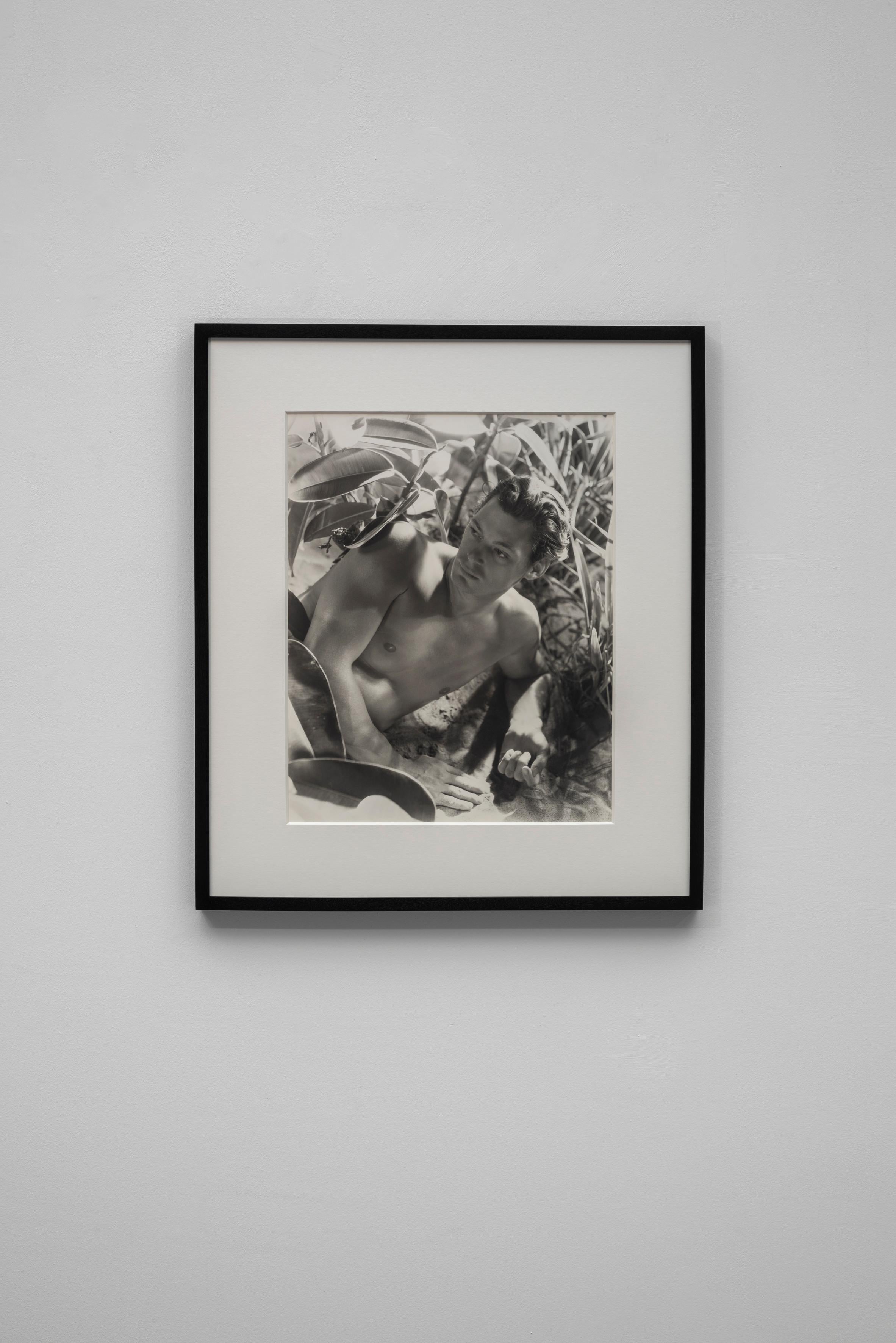 Johnny Weissmuller, 1932  - Cecil Beaton (Photographie de portrait de mode) en vente 2