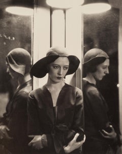 Mariannna Van Rensselar con sombrero de Charles James, 1930 - Cecil Beaton