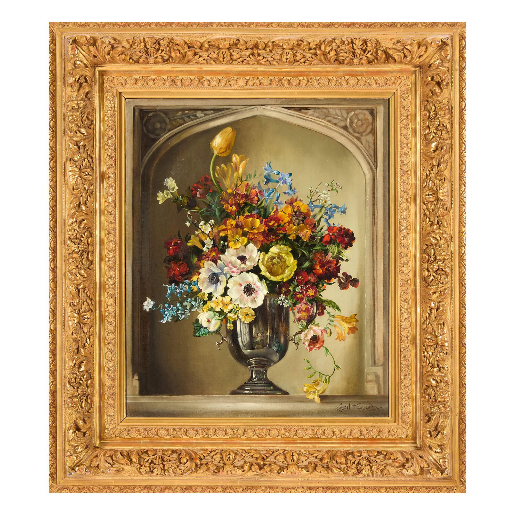 Grande peinture à l'huile de nature morte de bouquets de fleurs britanniques Cecil Kennedy
Britannique, 20e siècle 
Toile : Hauteur 64 cm, largeur 51 cm
Cadre : Hauteur 90cm, largeur 80cm, profondeur 10cm

Fusion étonnante de l'artisanat