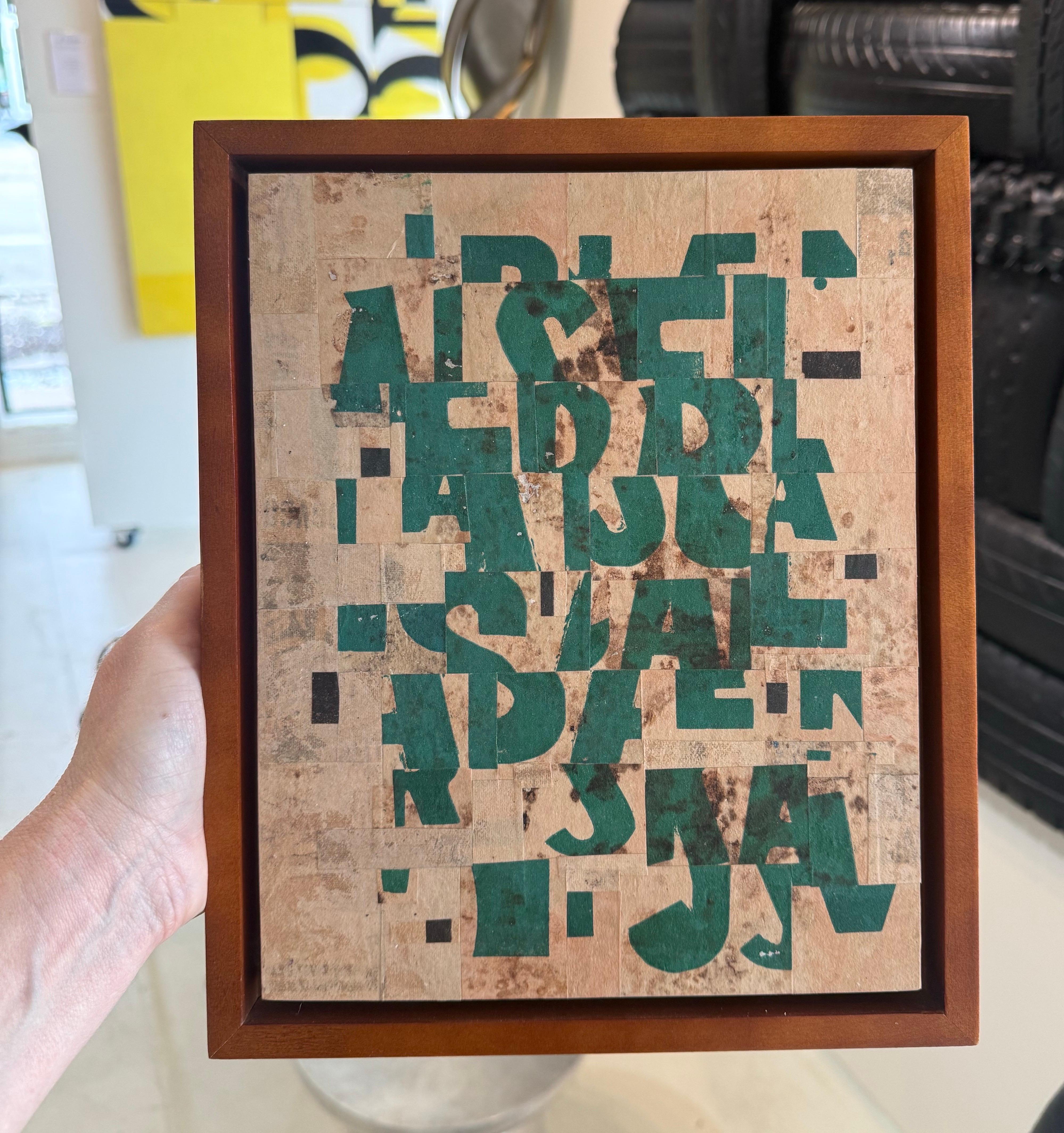 Collage original sur toile intitulé : PDP 1306 ct23 - Beige Abstract Painting par Cecil Touchon