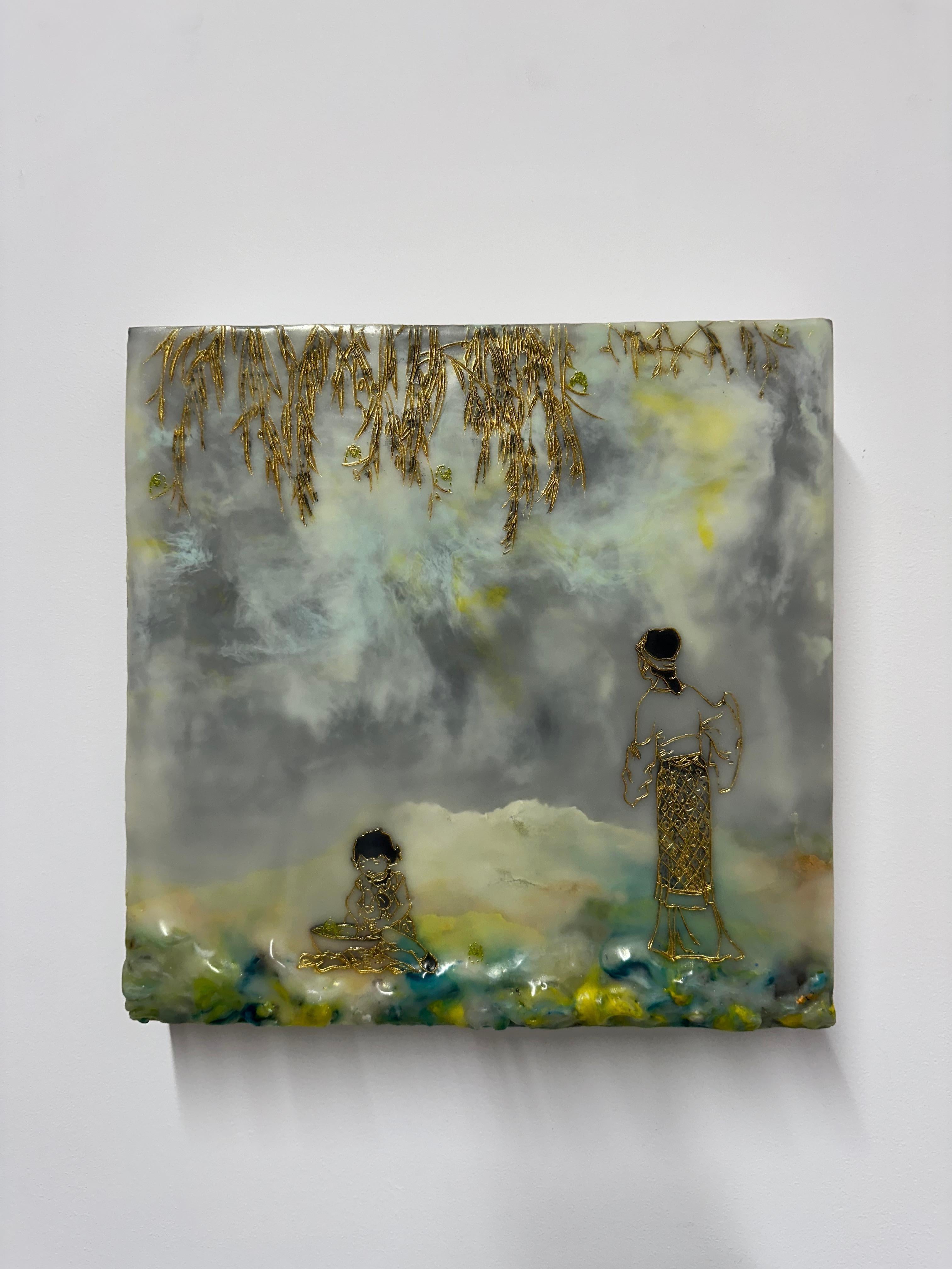 Amore per l'aiuto, Paesaggio ad encausto giallo grigio, figura femminile, bambino, albero - Painting di Cecile Chong