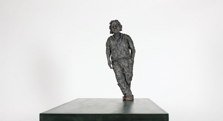 Cécile Raynal Figurative Sculpture - At the edge (with Maurice) - Male Portrait, Ceramic Sculpture