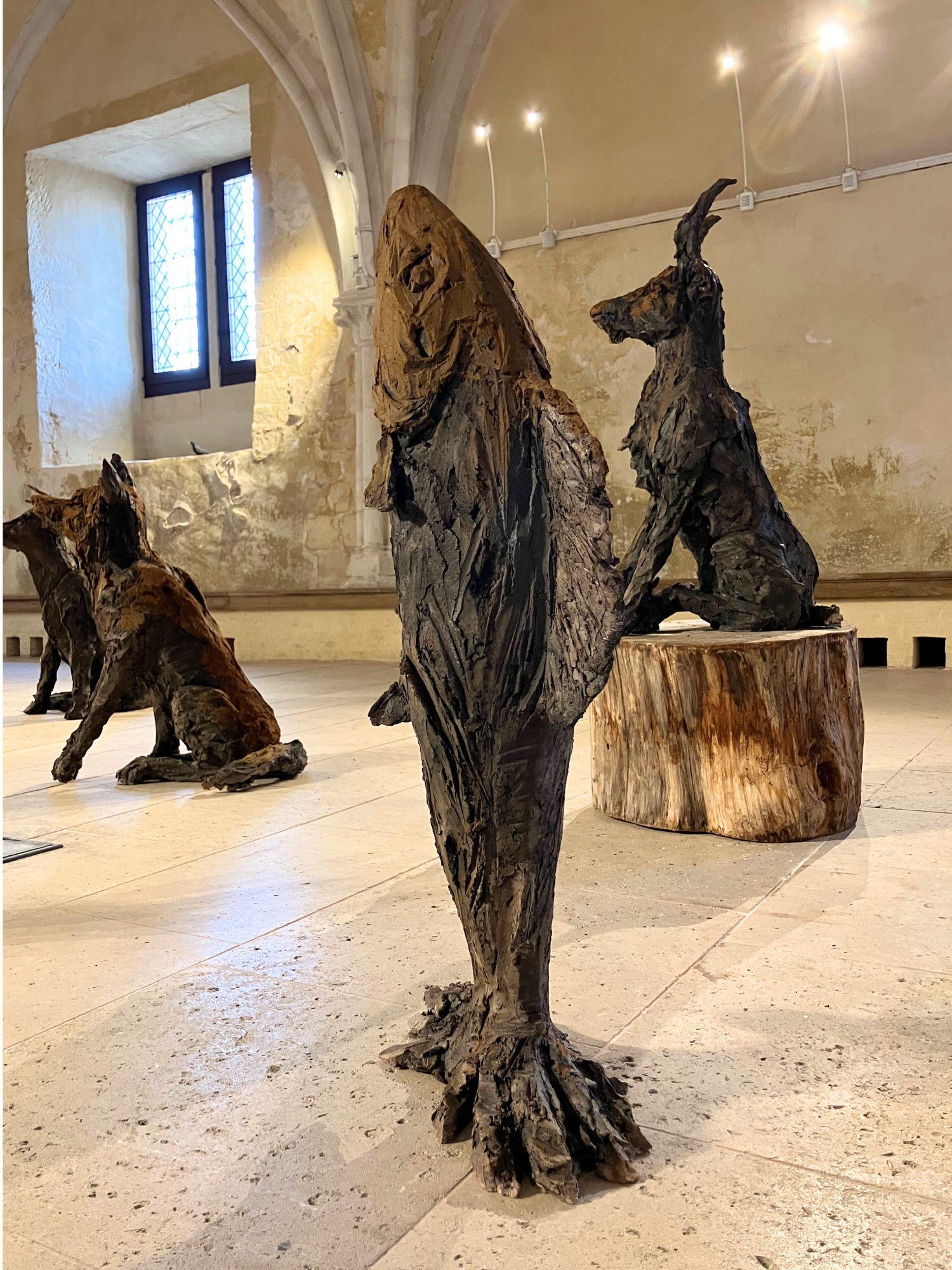 Char de Cécile Raynal - Escultura animal de gres al humo, fábula, arcilla en venta 2