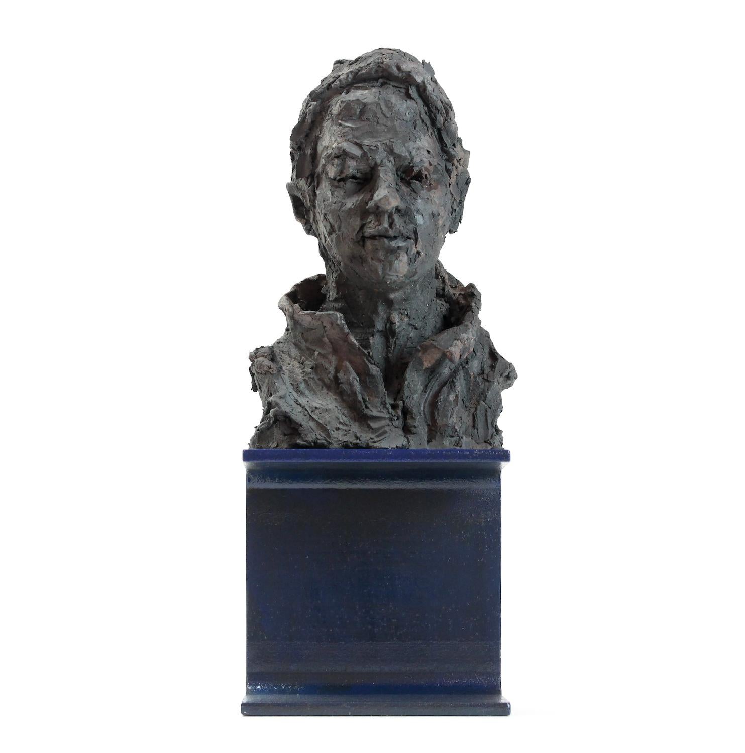 Clotilde par Cécile Raynal - portrait d
une femme marin, sculpture en céramique