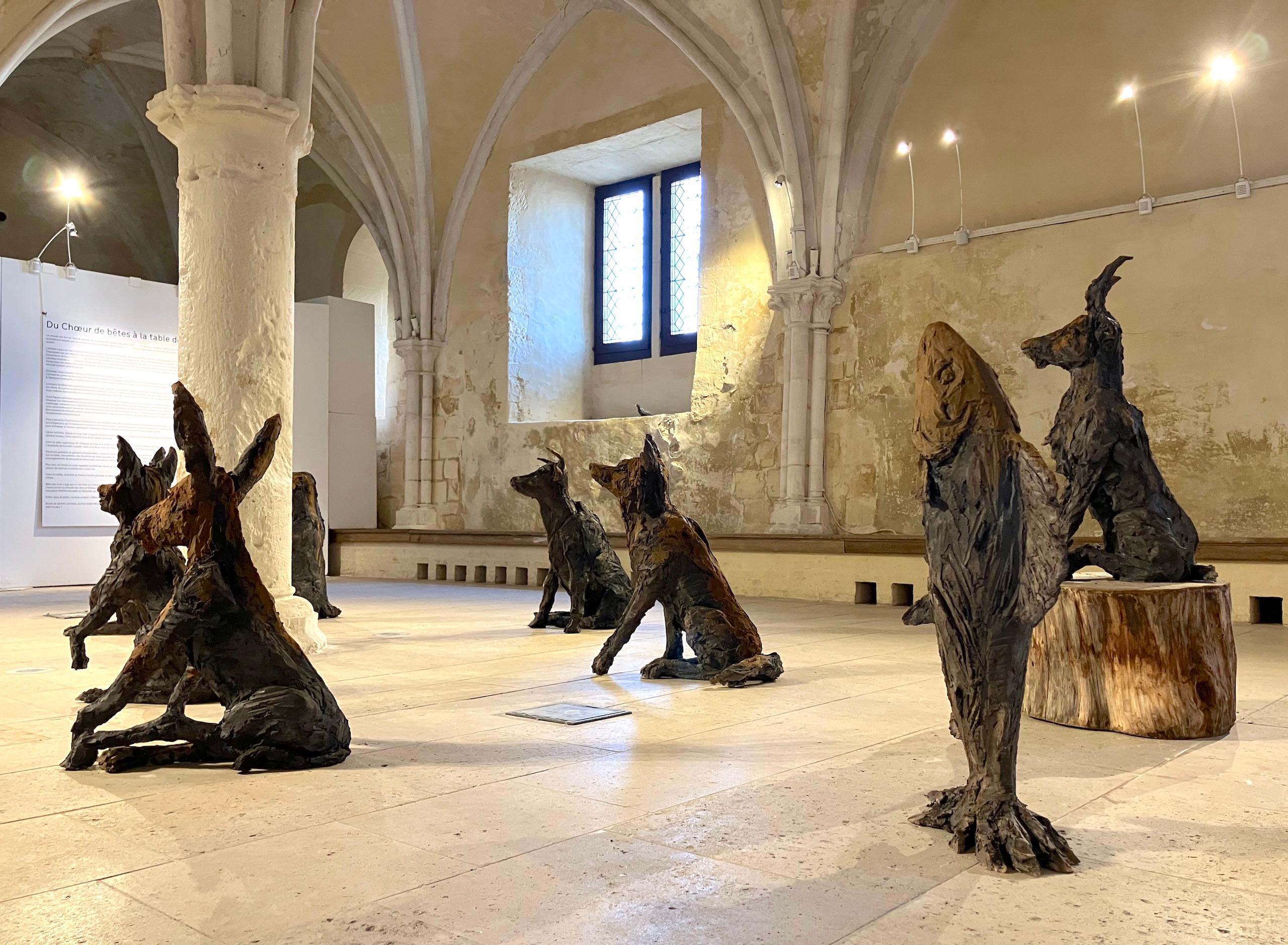 Kuh von Cécile Raynal - Tierische Skulptur aus gebranntem Steinzeug, Fabel, Ton im Angebot 12