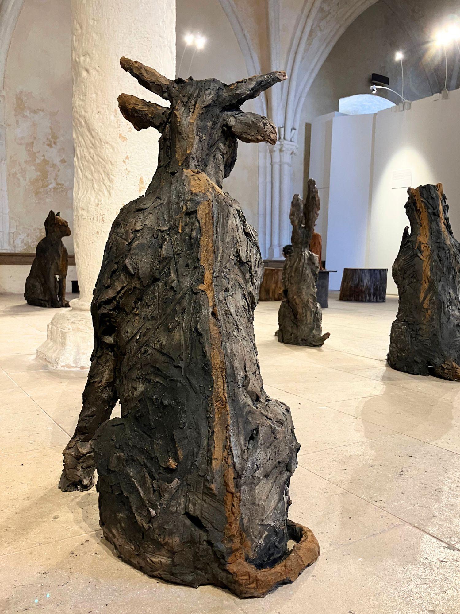 Kuh von Cécile Raynal - Tierische Skulptur aus gebranntem Steinzeug, Fabel, Ton im Angebot 6