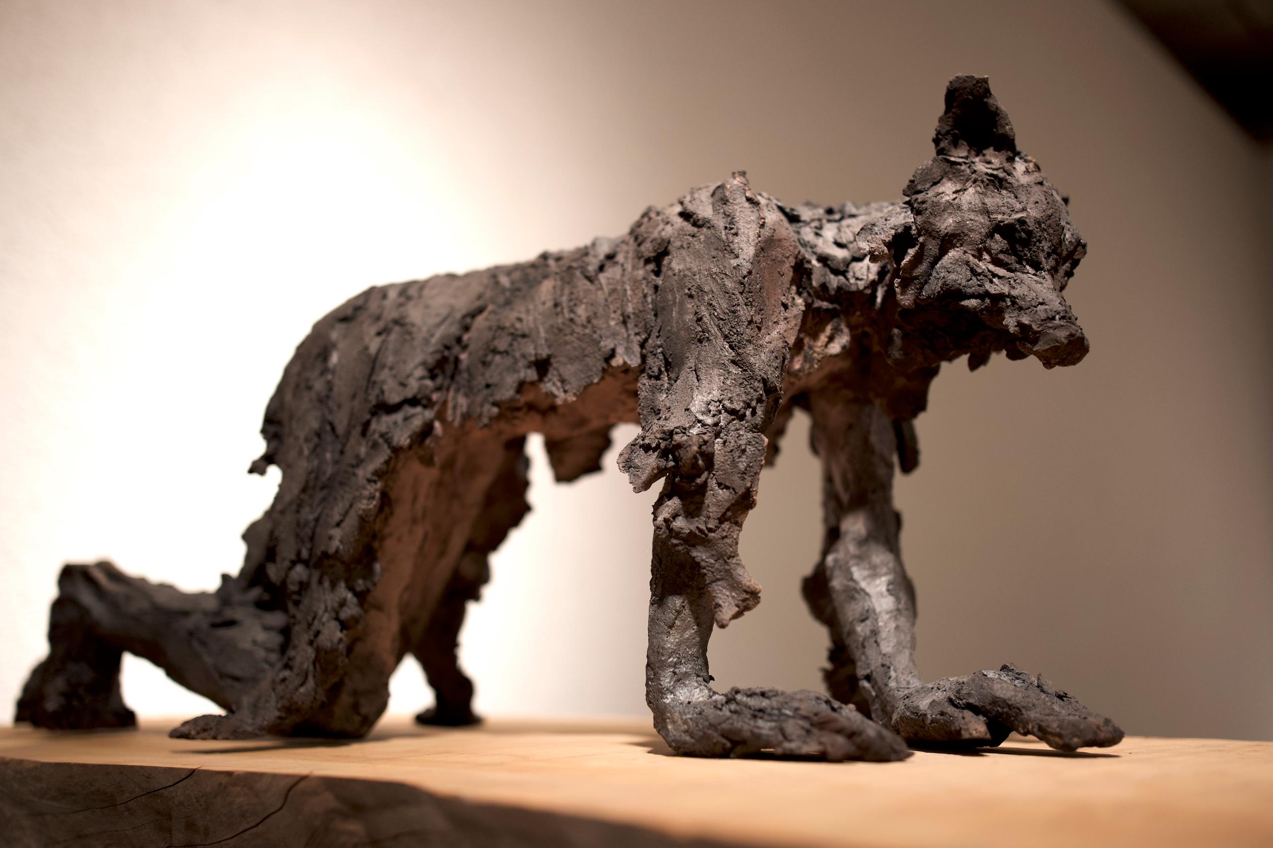 Eros de Cécile Raynal - Portrait d'une figure mythologique, sculpture en céramique en vente 10