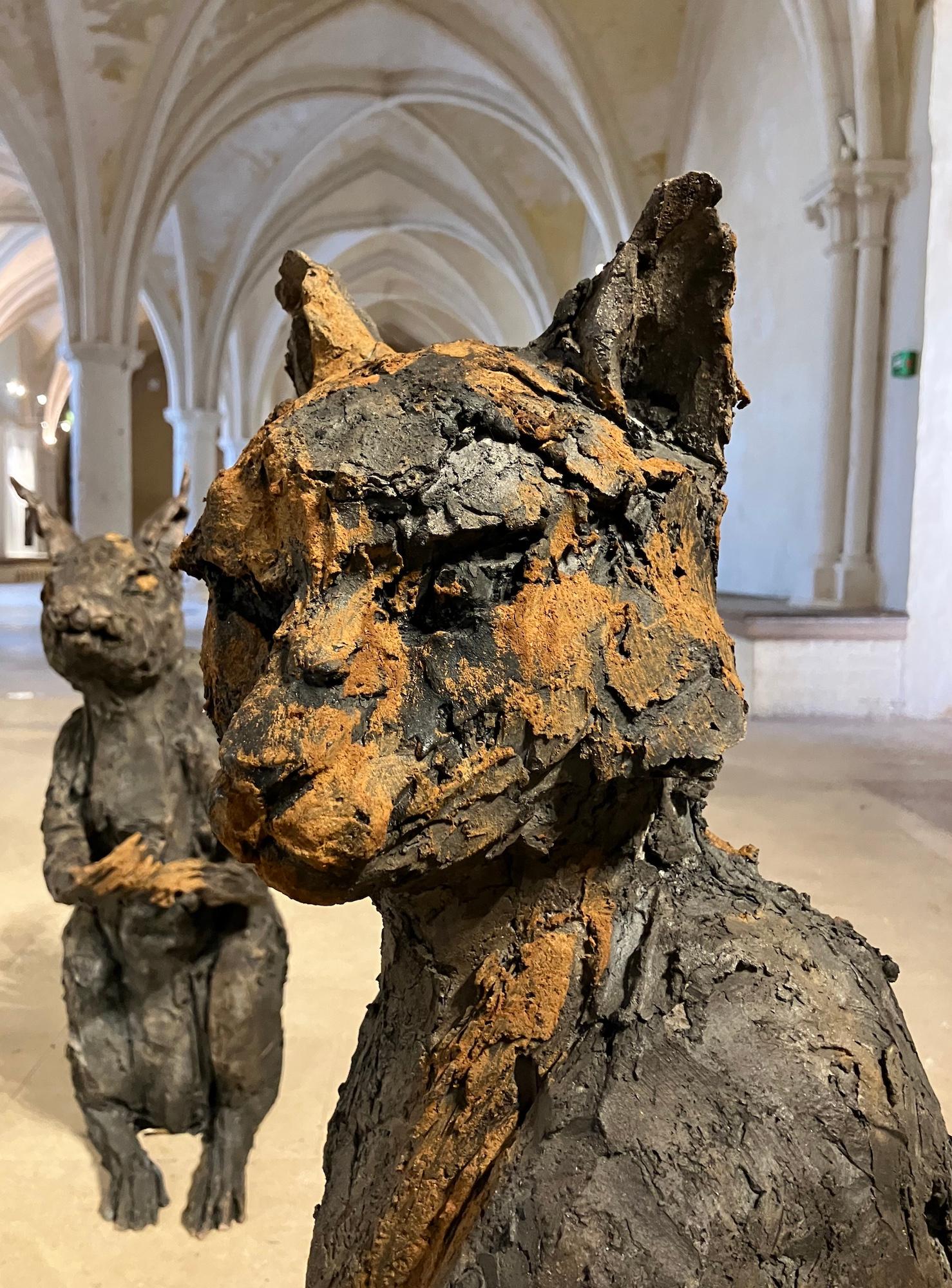 Feline by Cécile Raynal - Animal smoke-fired stoneware sculpture, fable, clay For Sale 5