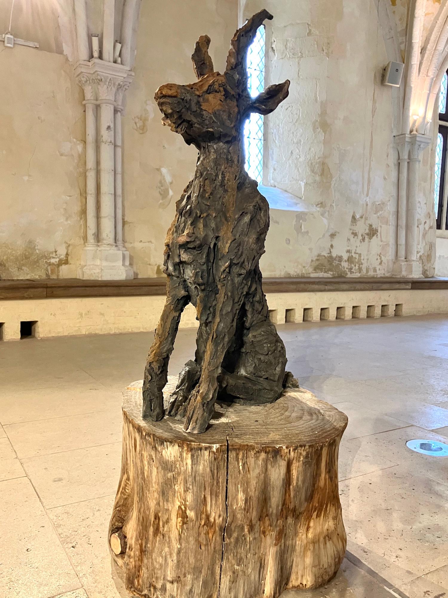 Cabra de Cécile Raynal - Escultura animal de gres al humo, fábula, arcilla en venta 5