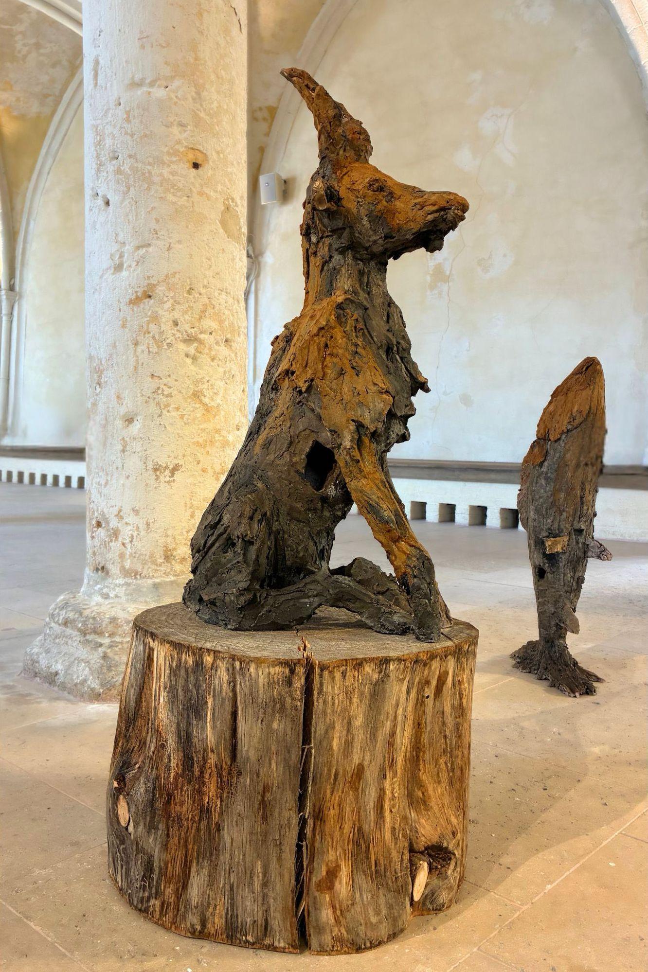 Ziege von Cécile Raynal - Tierische Skulptur aus gebranntem Steinzeug, Fabel, Ton