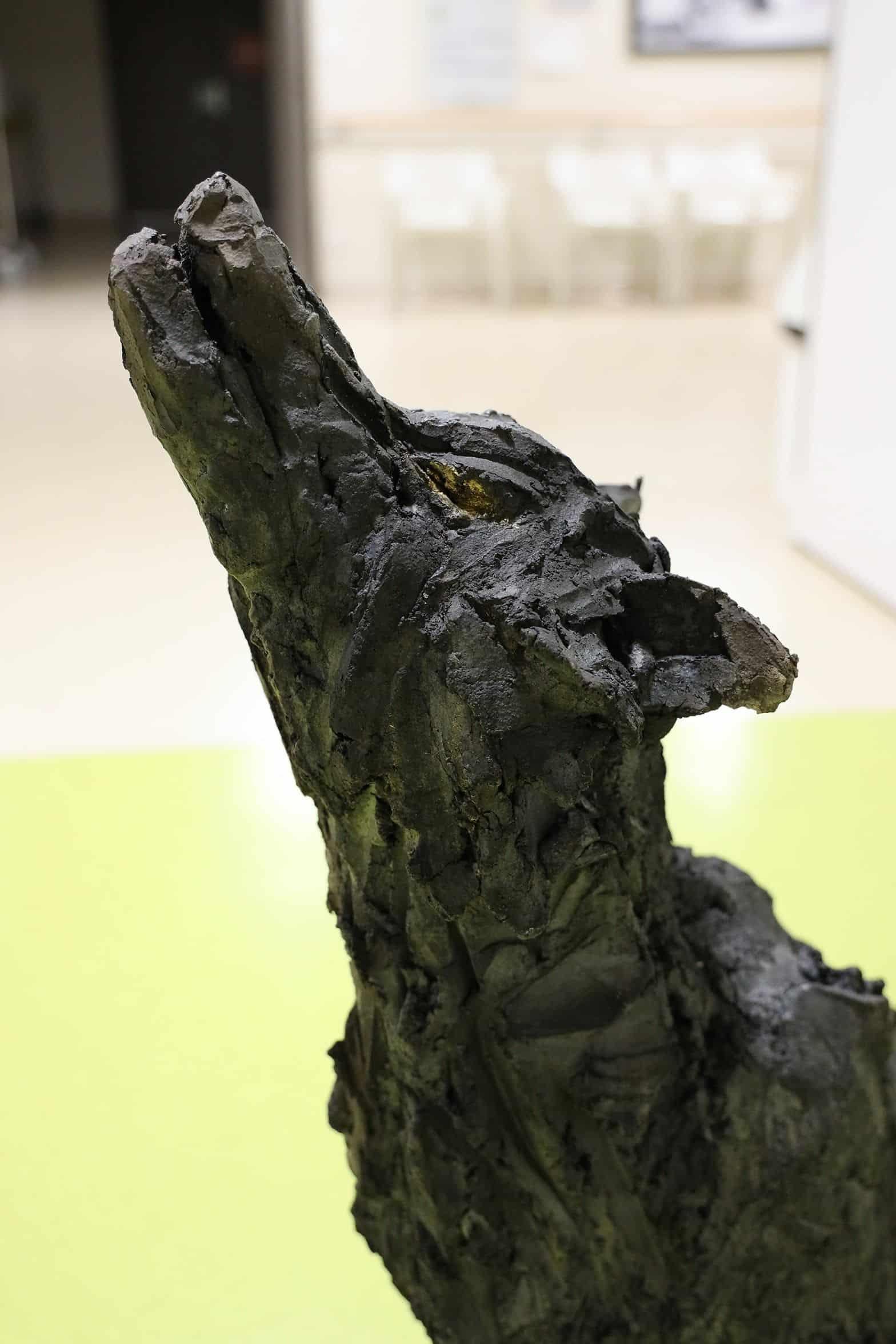 Lupus by Cécile Raynal - Animal smoke-fired stoneware sculpture, wolf For Sale 4