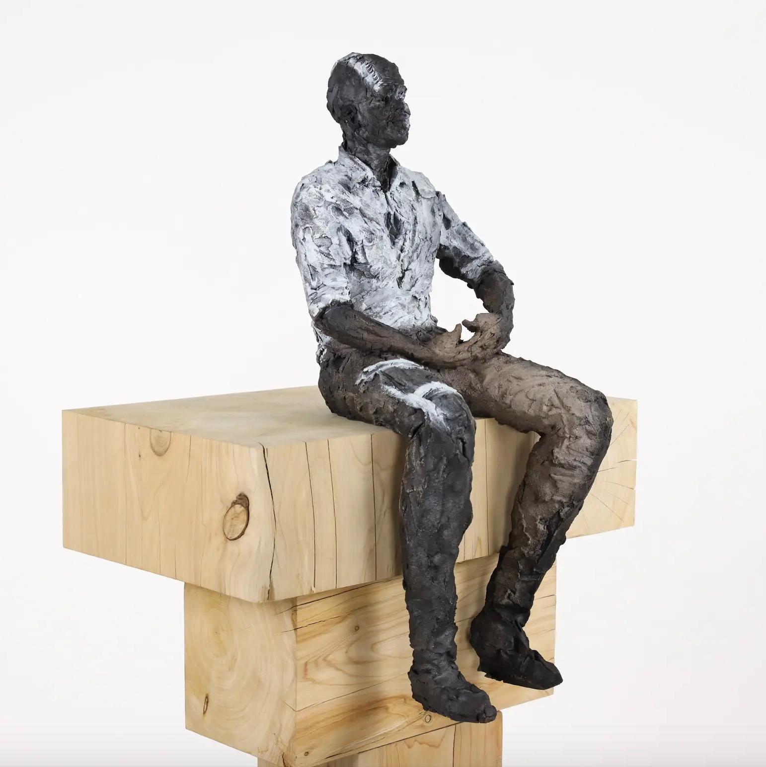 Passi - Portrait masculin, sculpture en céramique - Contemporain Sculpture par Cécile Raynal