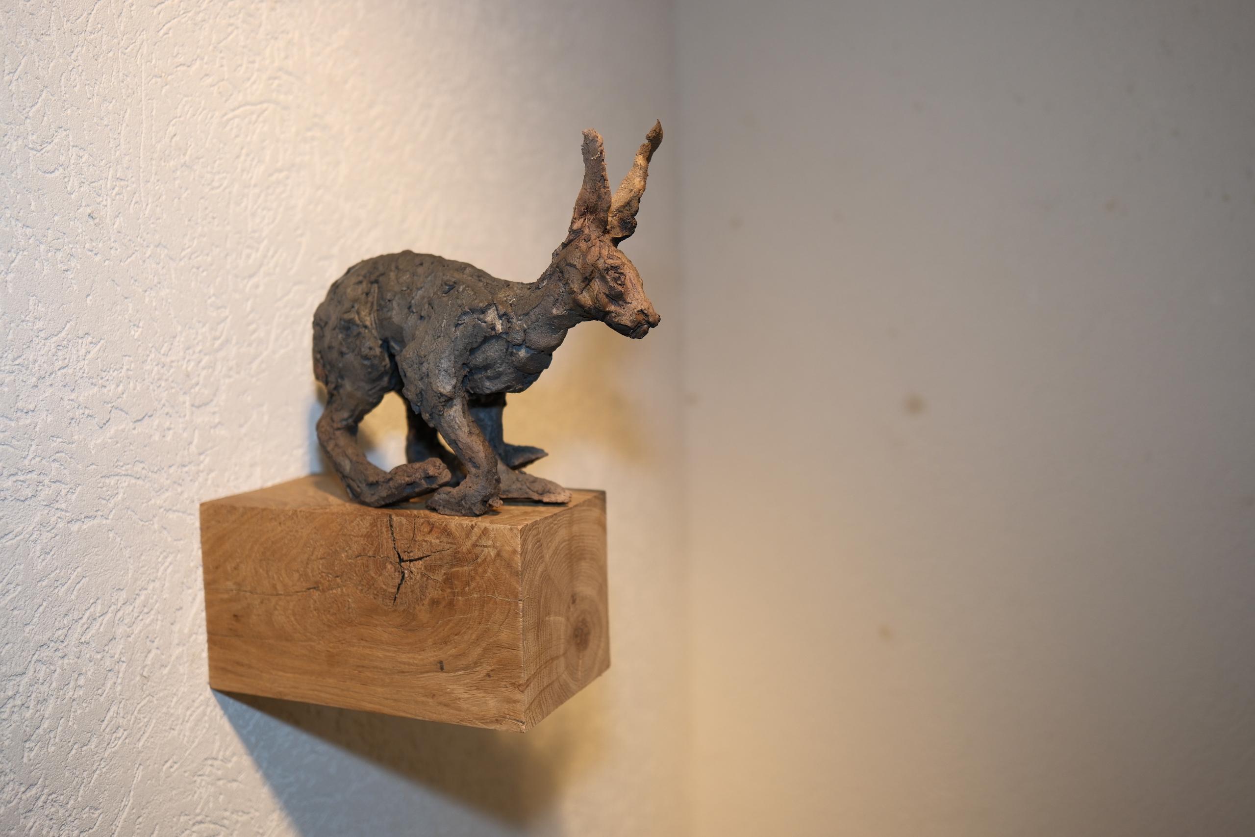 Correr de Cécile Raynal - Escultura de arte animal, personaje de cuento de hadas en venta 13