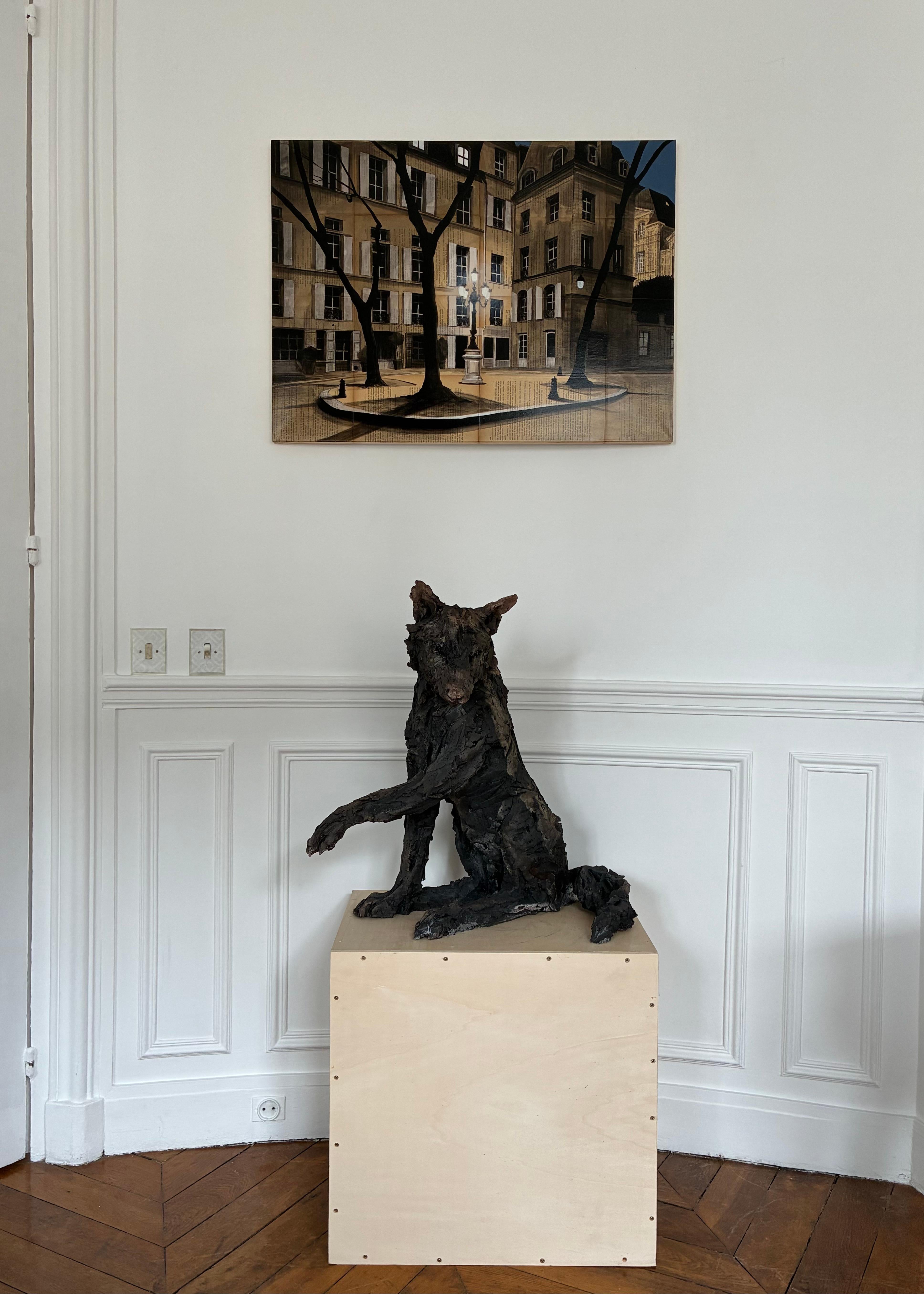 Loba de Cécile Raynal - Escultura animal de arenisca cocida al humo, fábula, oscura en venta 8