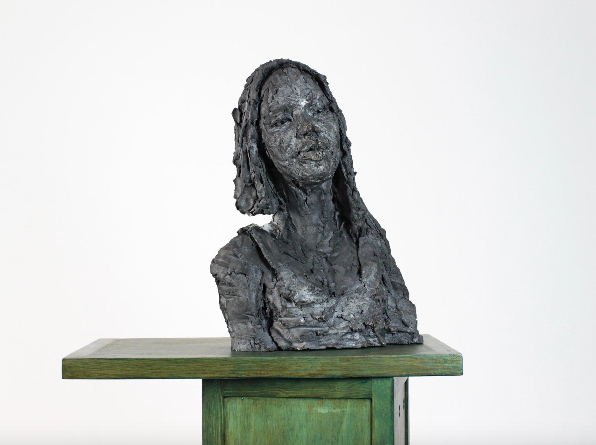 Solo (with Chloé) is a unique smoke-fired stoneware sculpture by French contemporary artist Cécile Raynal, dimensions are 48 × 60 × 32 cm (18.9 × 23.6 × 12.6 in). Dimensions include wooden base (the base of the sculpture is white, not green as in
