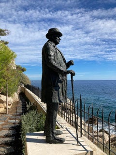Winston by Cécile Raynal - Große Bronzestatue von Winston Churchill, figurativ