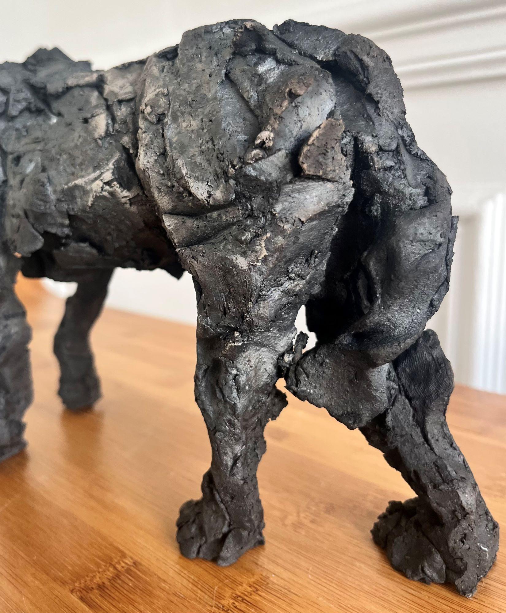 Wolf II by Cécile Raynal - Animal smoke-fired sandstone sculpture, unique For Sale 10