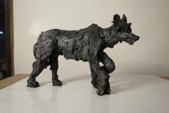 Wolf II par Cécile Raynal - Sculpture animalière en grès enfumé, unique