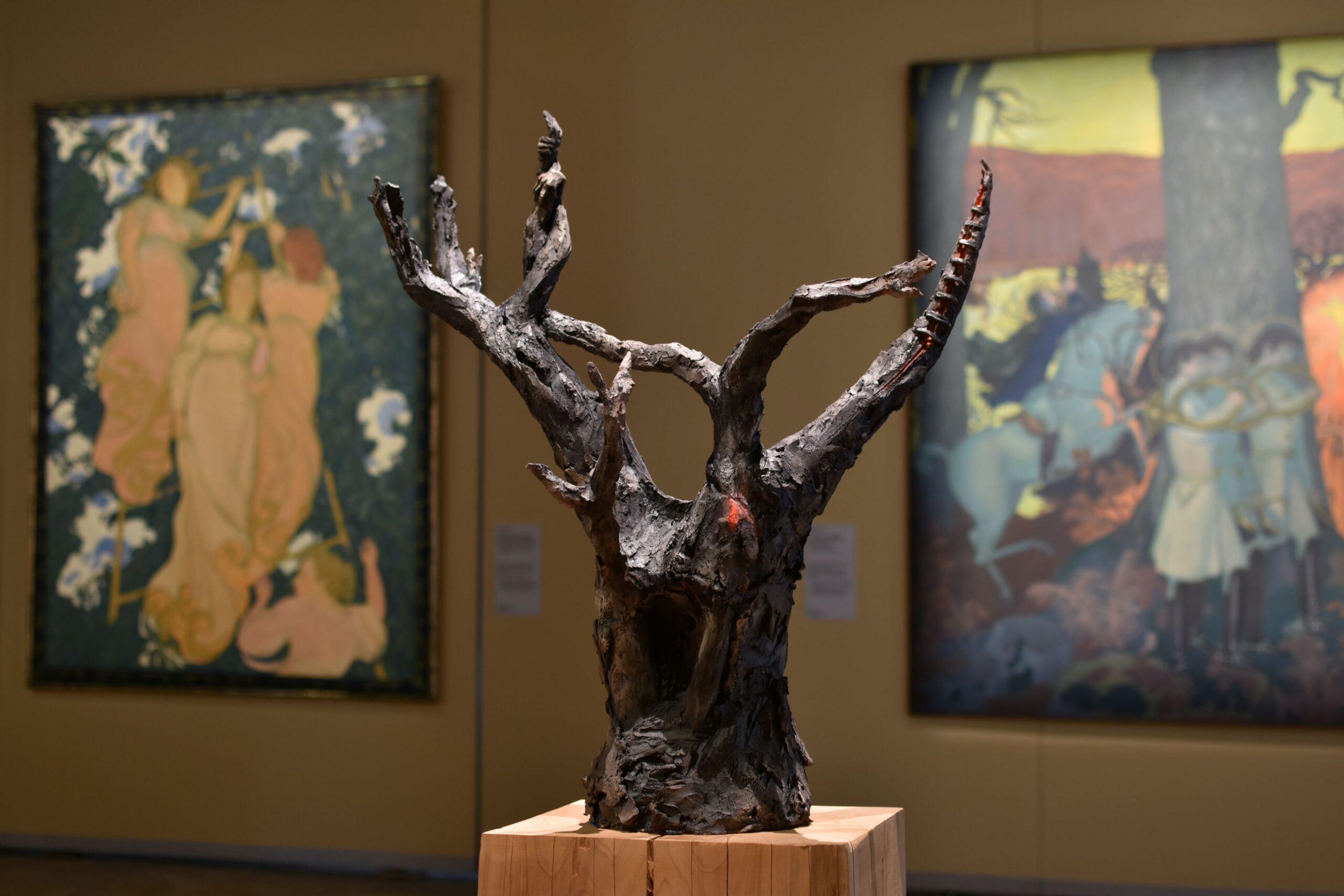 World-tree IV de Cécile Raynal - Sculpture en grès cuit au four, nature, Branch en vente 2