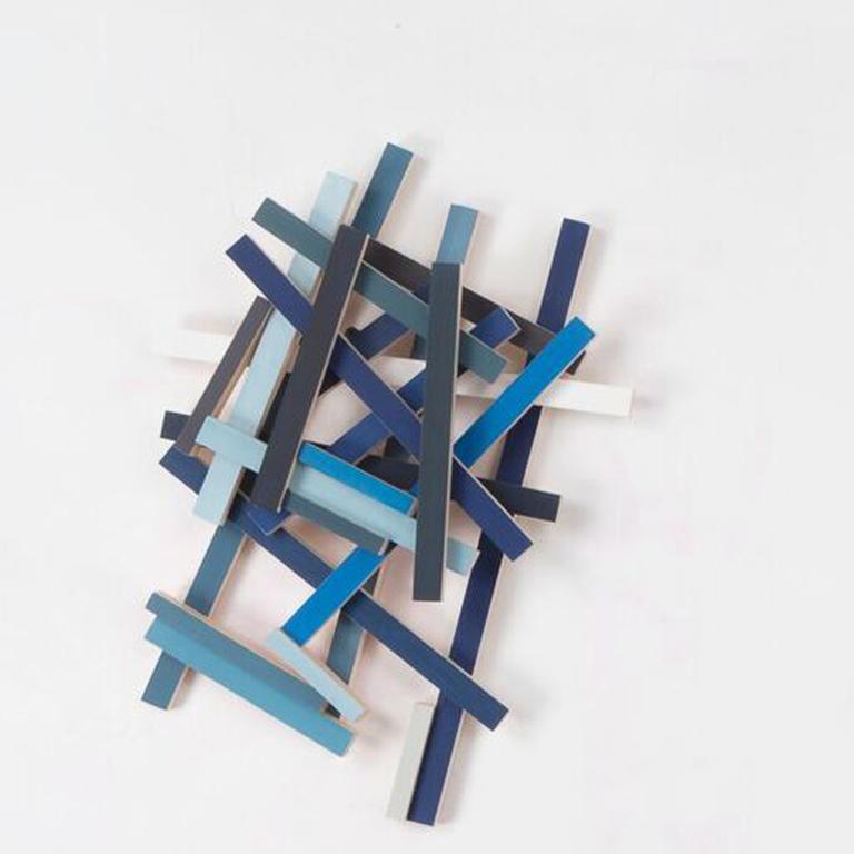 Crossing Lines - Sculpture by Cecilia Biagini