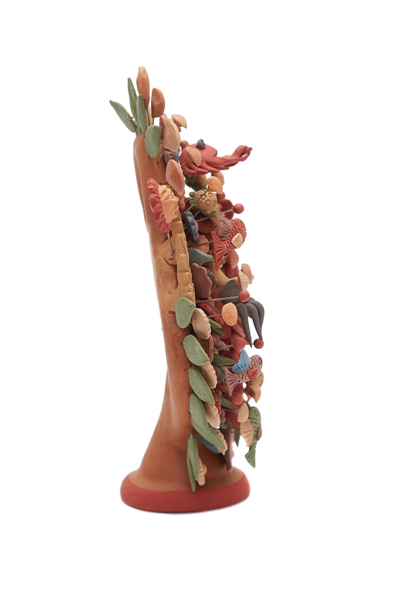 Arbol Sirena - Marmaid Tree

This Tree was made with natural clay. Hand-modeled technique decorated with colors of natural earthen substances, and cooked in oven.

Listing: 1 Natural Clay Marmaid Tree

Dimensions: 11