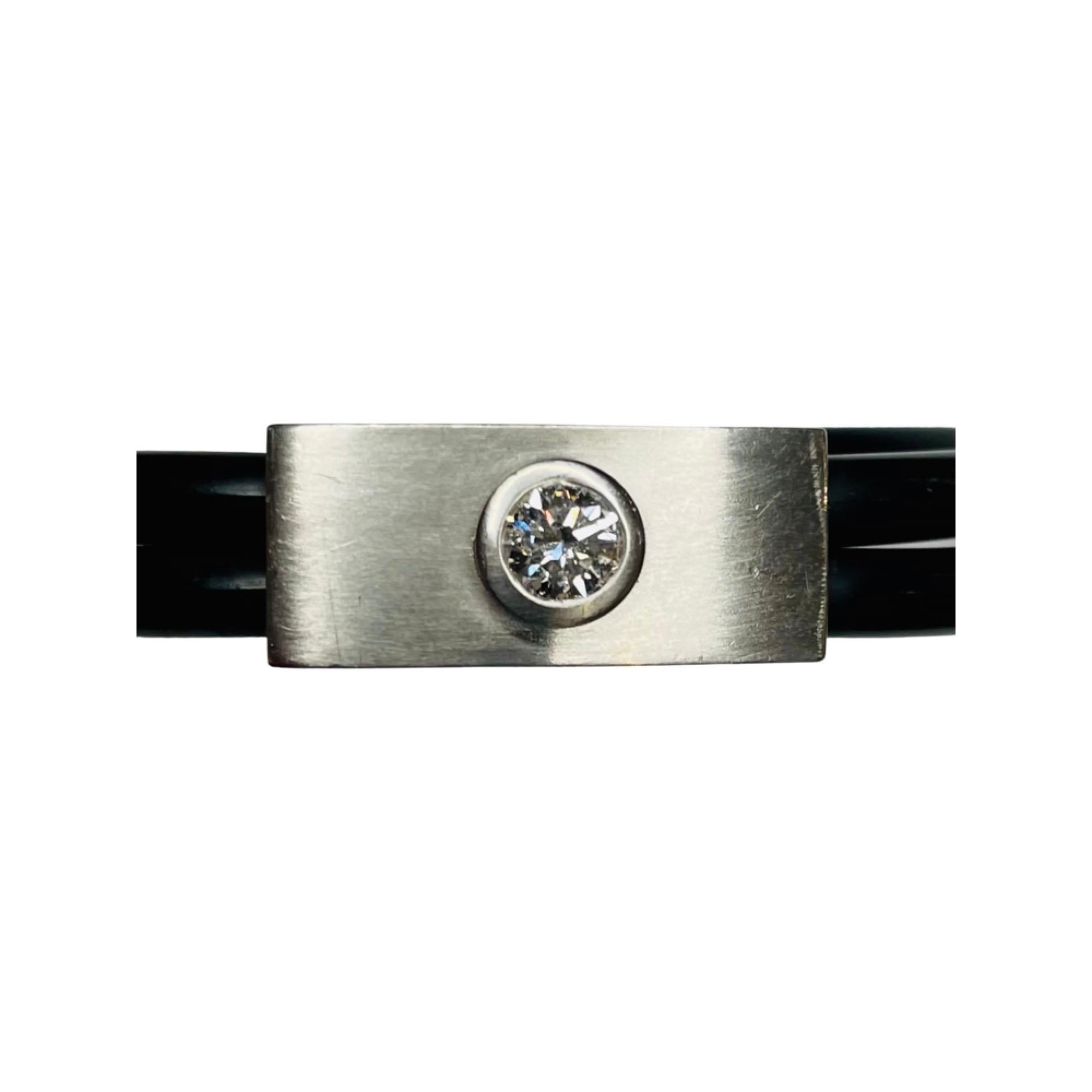 Round Cut Cede Platinum and Rubber Diamond Bracelet For Sale