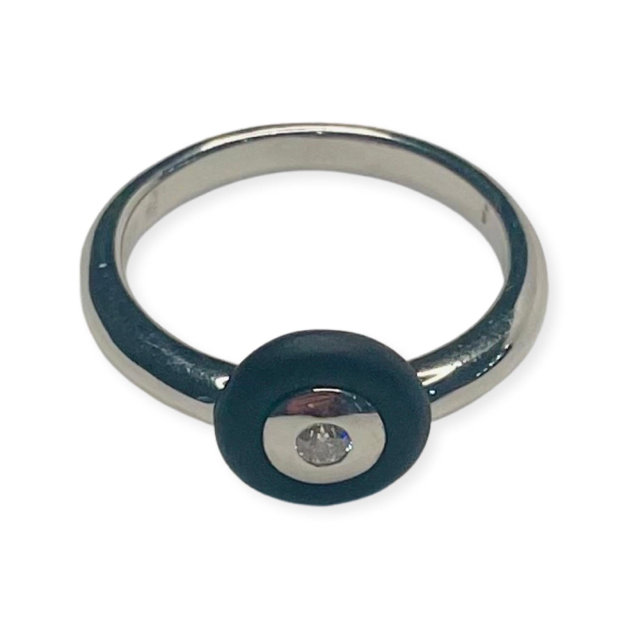 Contemporary Cede Platinum Diamond and Rubber Ring For Sale