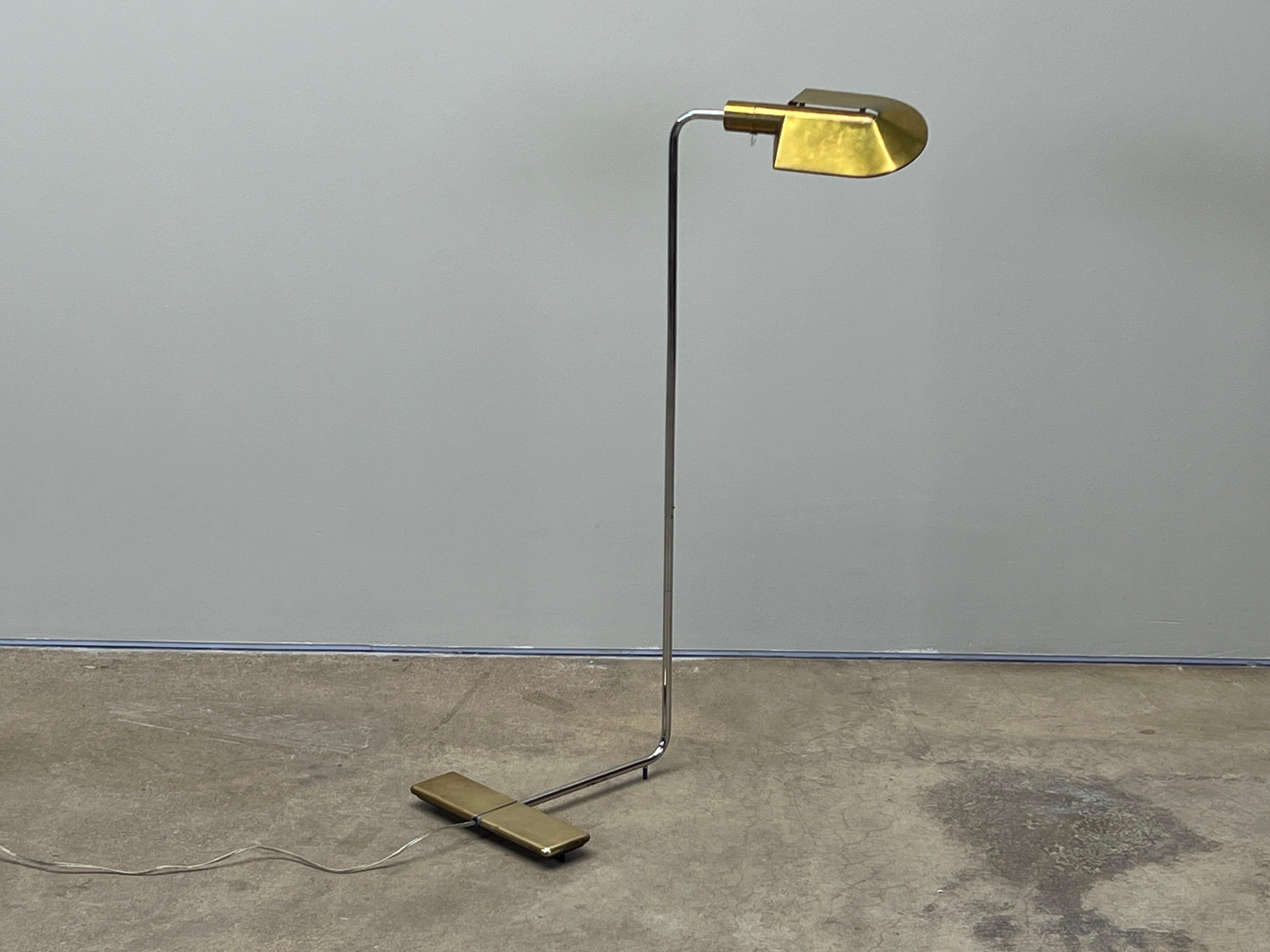 Fin du 20e siècle Lampadaire Cedric Hartman en laiton et chrome en vente