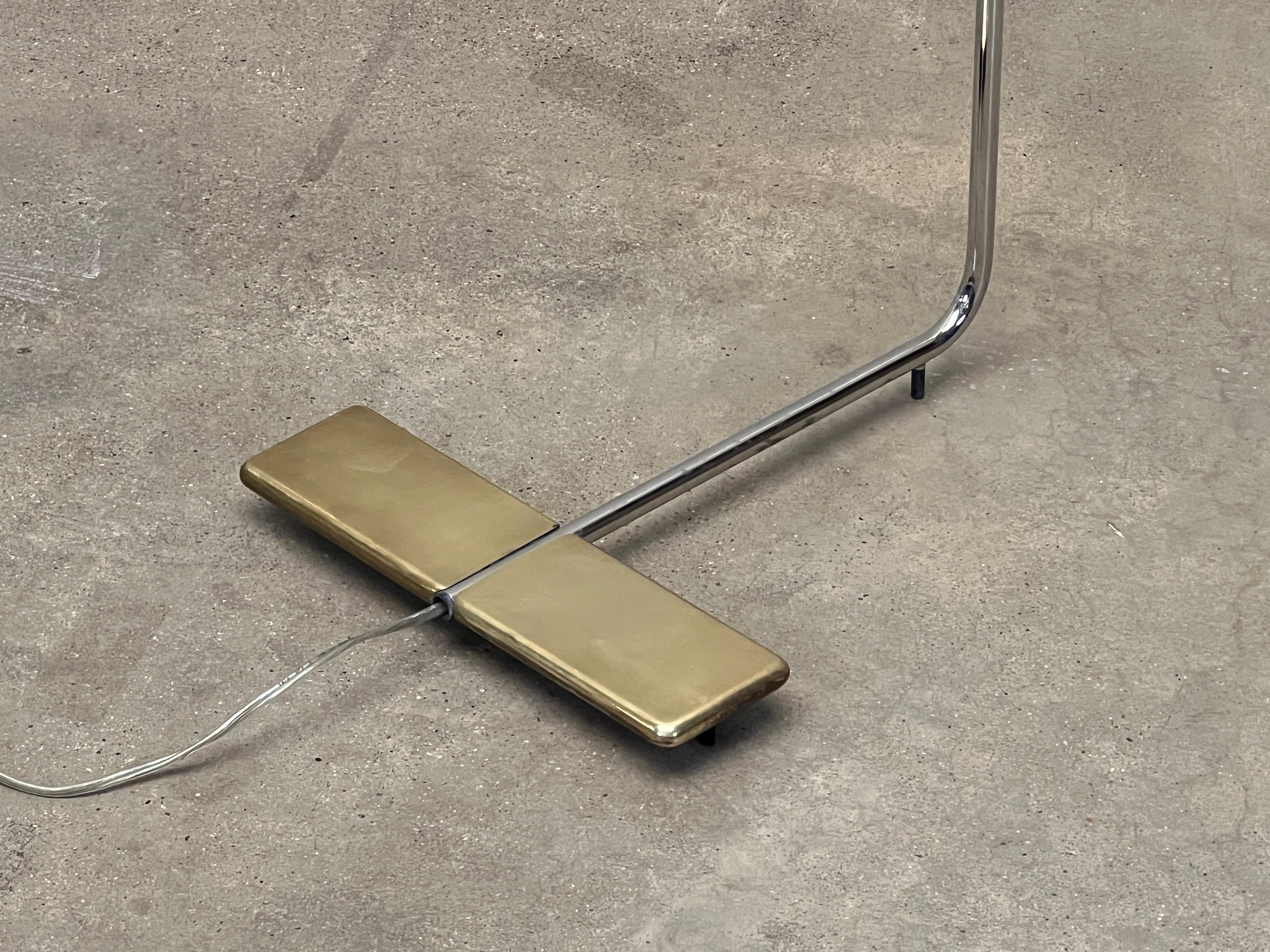 Lampadaire Cedric Hartman en laiton et chrome en vente 1