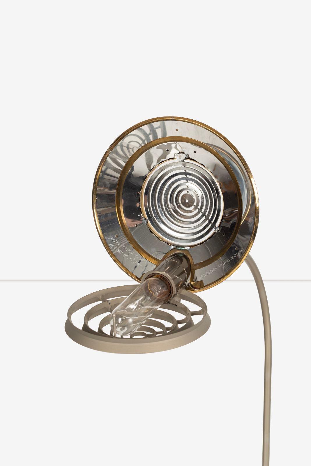 Lampadaires à profil bas Cedric Hartman en laiton massif 1978 en vente 10