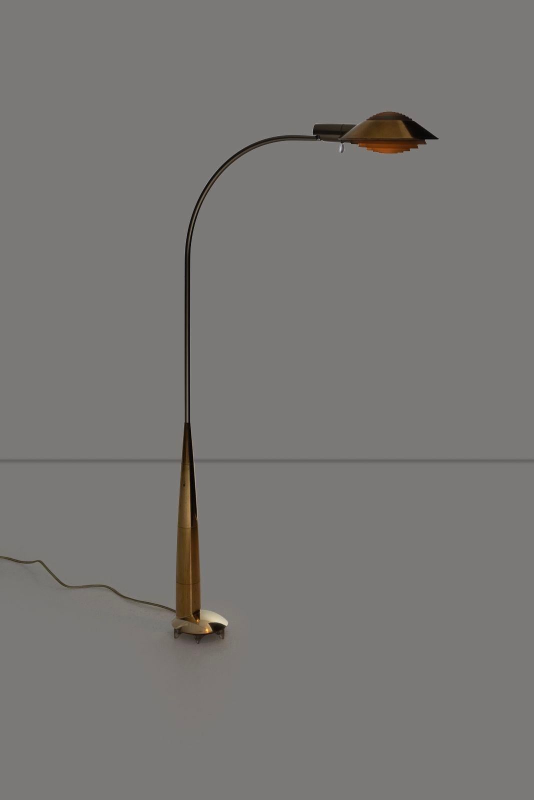 Lampadaires à profil bas Cedric Hartman en laiton massif 1978 Bon état - En vente à Chicago, IL