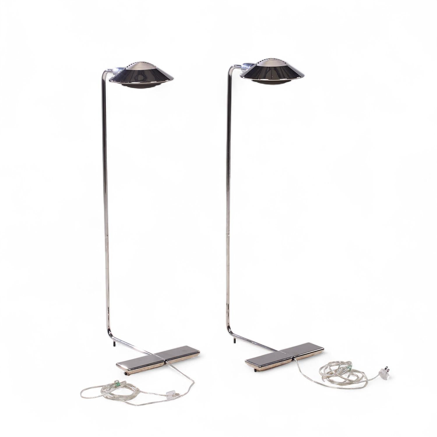 Cedric Hartman Lampadaires chromés du milieu du siècle - Paire

Chaque lampe mesure : 11 de large x 13 de profond x 37.75 de haut

Nous prenons nos photos dans un studio à éclairage contrôlé afin de montrer le plus de détails possible. Nous
