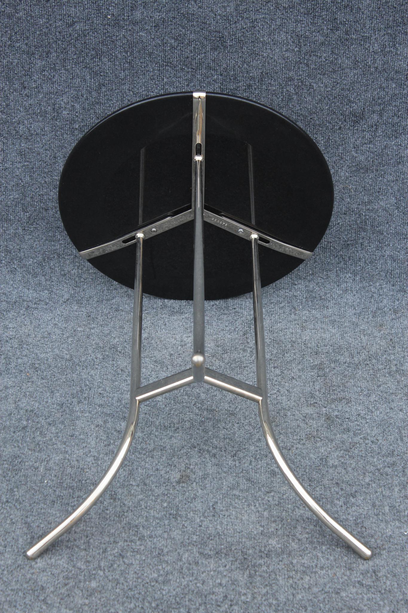 Beistelltisch oder Beistelltisch „Modell AE“ von Cedric Hartman, schwarzer Granit und Nickel, 1970er Jahre (Ende des 20. Jahrhunderts) im Angebot