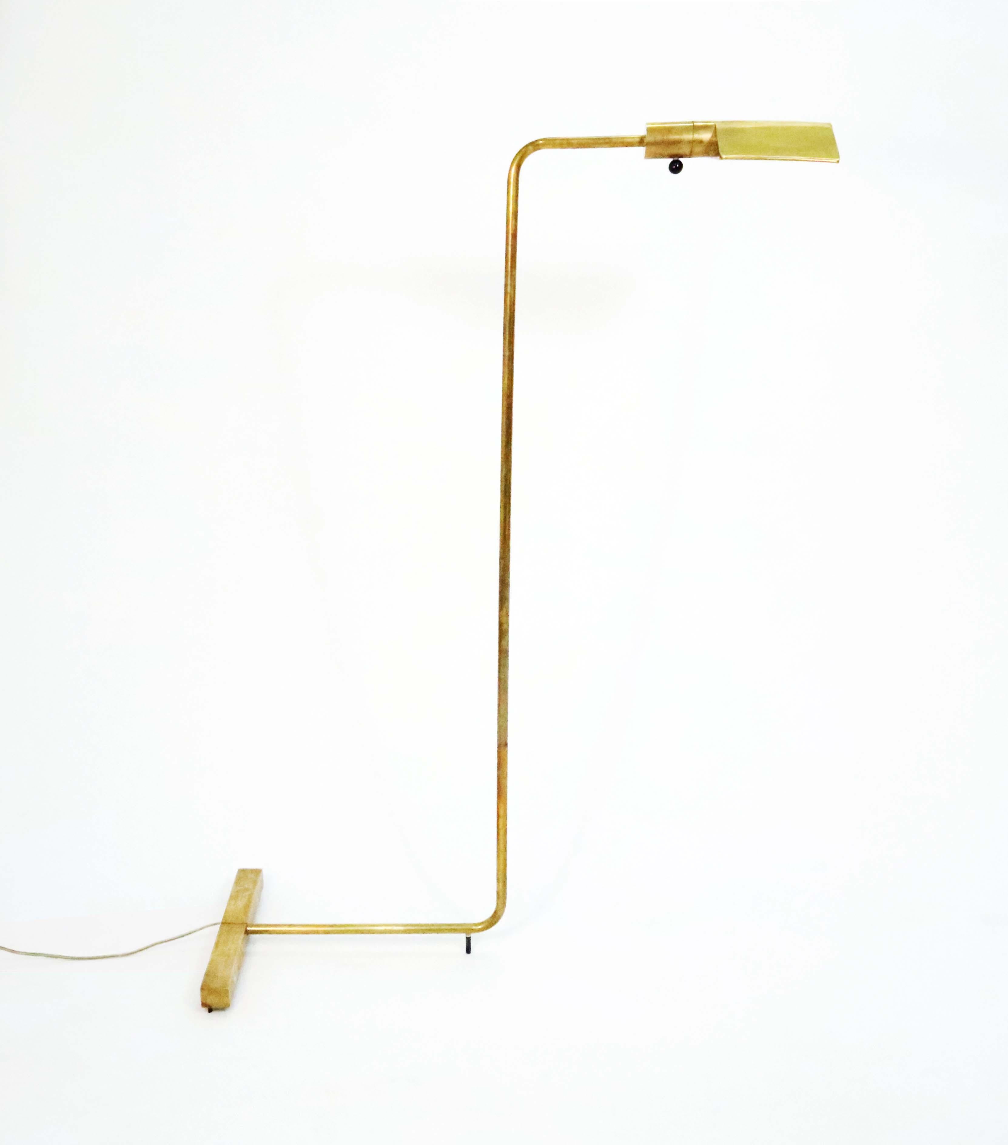 Iconic Mid-Century model 1UWV floor lamp by Cedric Hartman. Swivels 360º.

Solid brass. Unpolished. We have left its patina untouched.

This model is on permanent display at the New York Museum of Modern Art.



