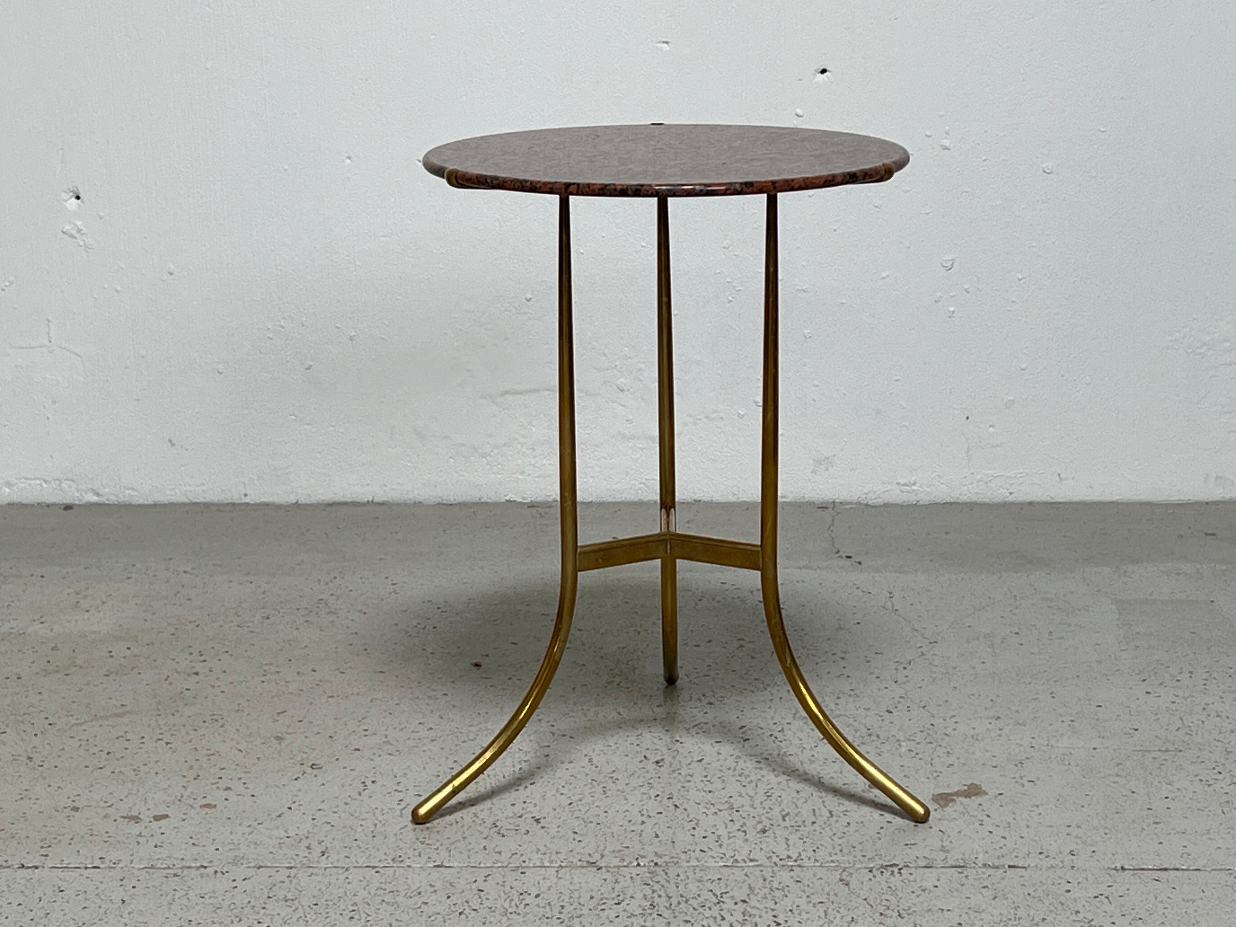 Table Cedric Hartman en laiton et granit Rosso Bon état - En vente à Dallas, TX