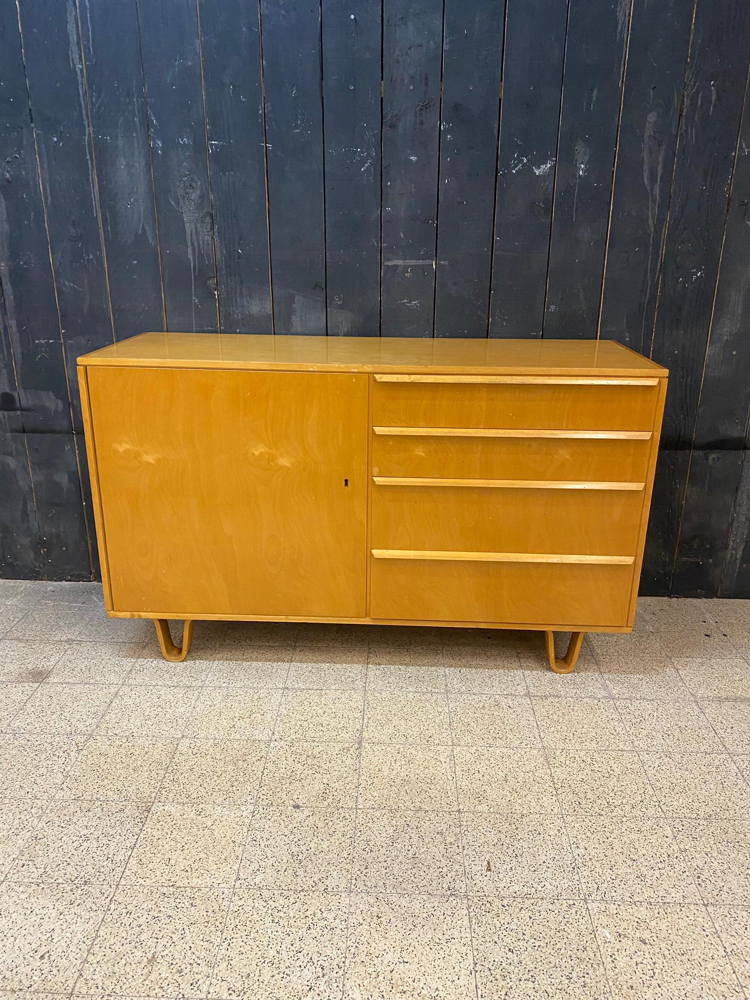 Cees Braackman for Editions Pastoe small sideboard, circa 1950.
VARNISH TO REDO.