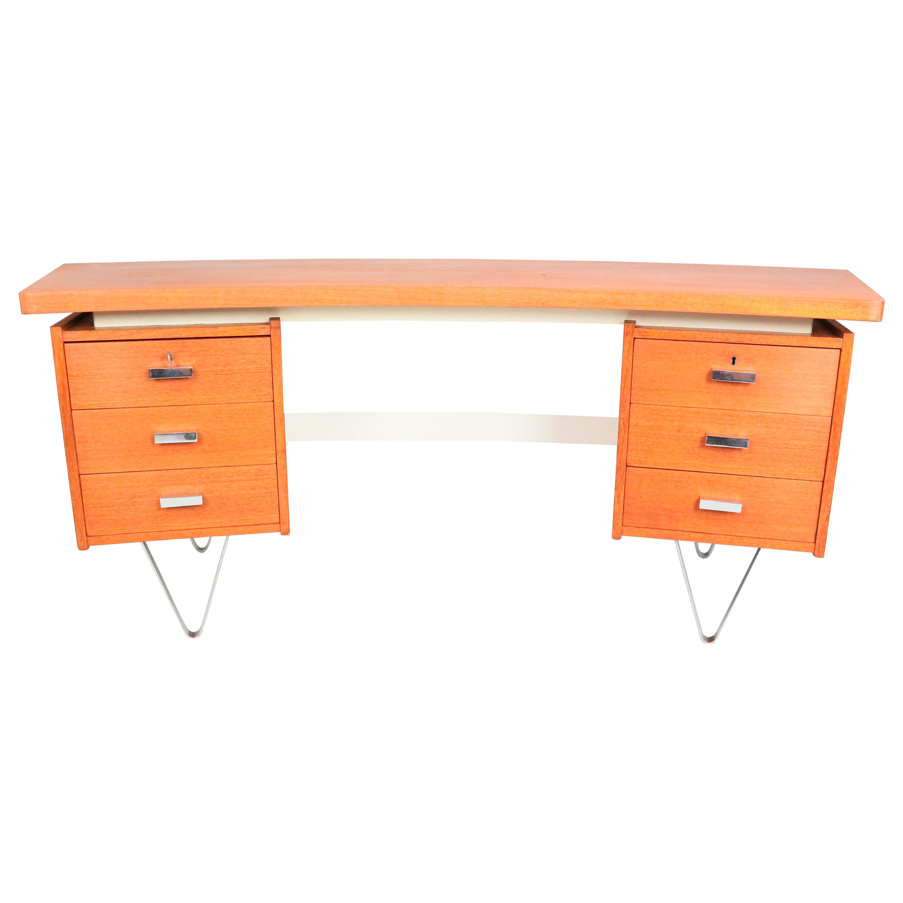Cees Braakman Boomerang-Schreibtisch mit dreieckigen Beinen für Pastoe, niederländisches Design, 1950er Jahre im Angebot