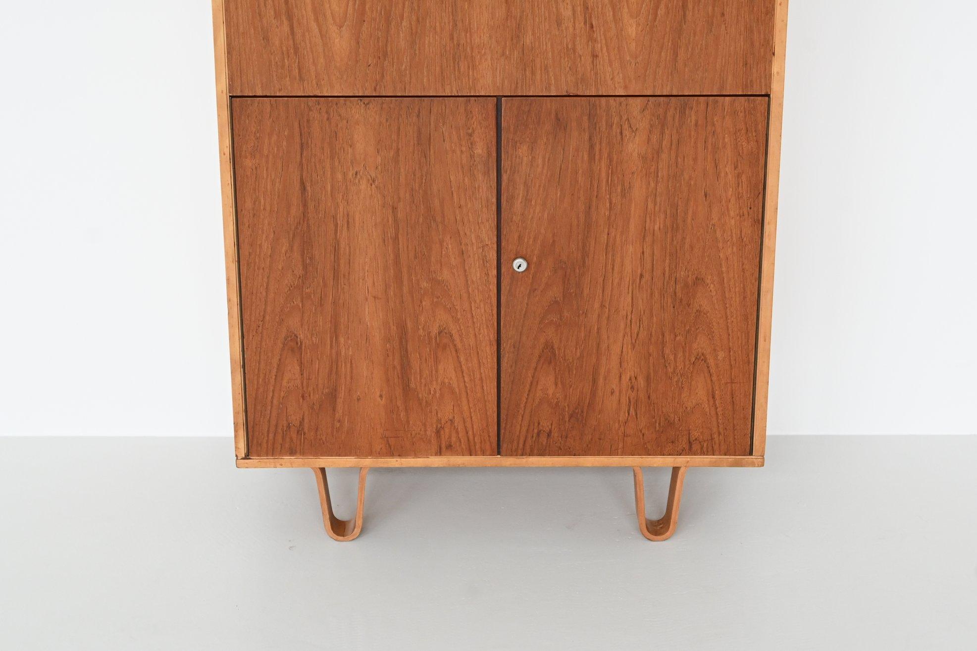 Cees Braakman Combex CB07 birch and teak cabinet Pastoe The Netherlands 1950 3