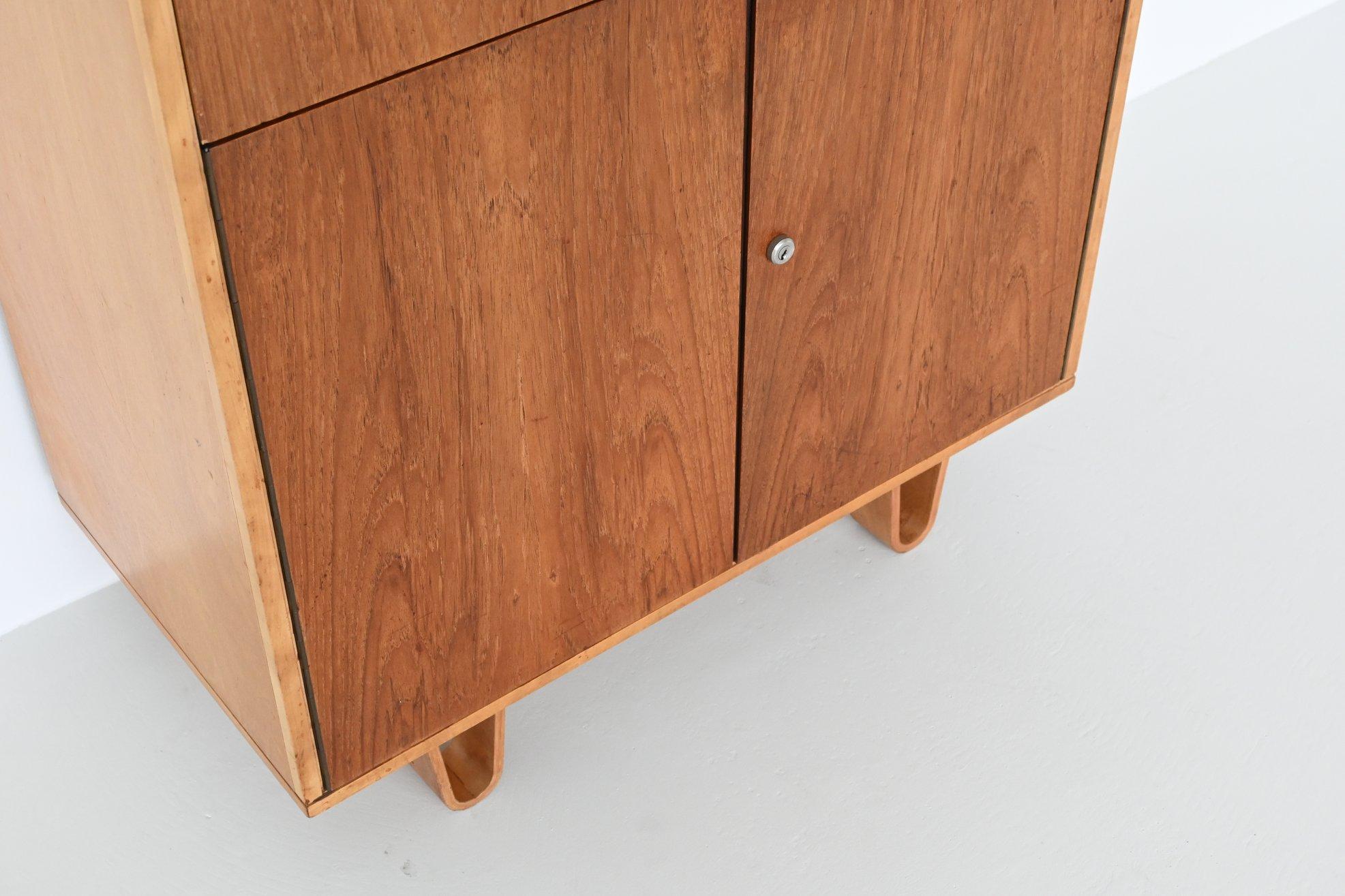 Cees Braakman Combex CB07 birch and teak cabinet Pastoe The Netherlands 1950 4