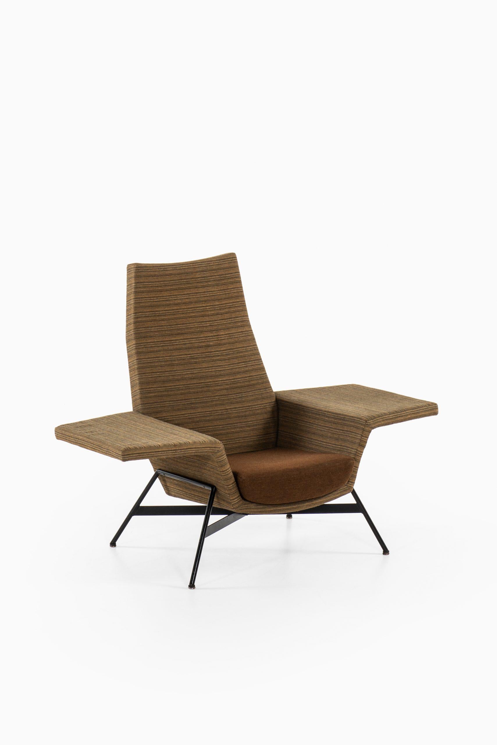 Steel Otto Kolbe Easy Chair Produced by Walter Knoll in America For Sale