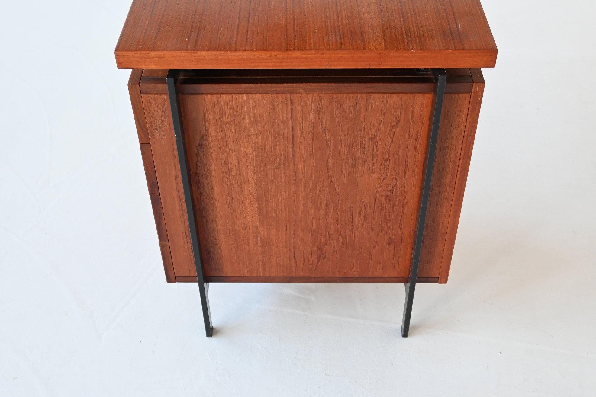 Cees Braakman EU01 Japanese Series desk Pastoe The Netherlands 1958 For Sale 5