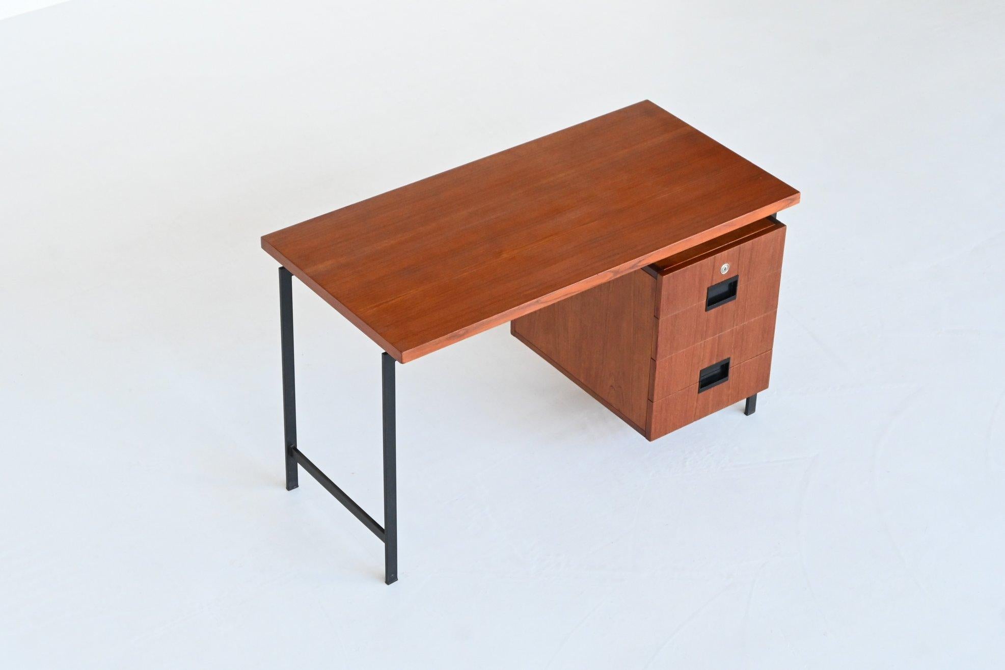 Mid-Century Modern Cees Braakman EU01 Japanese Series desk Pastoe The Netherlands 1958 For Sale