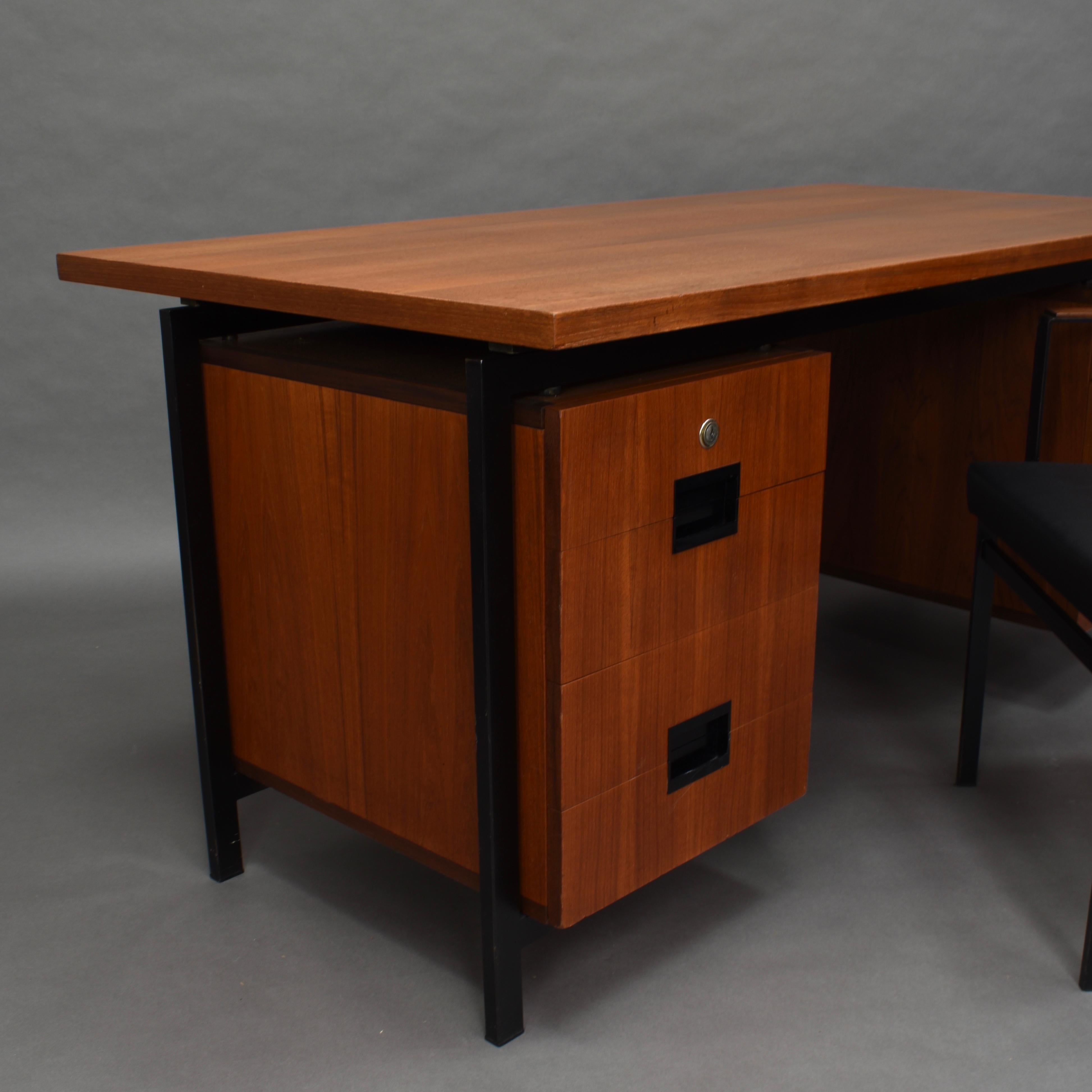 Cees Braakman for Pastoe Model EU02 Japanese Series Desk and Chair in Teak, 1950 For Sale 5