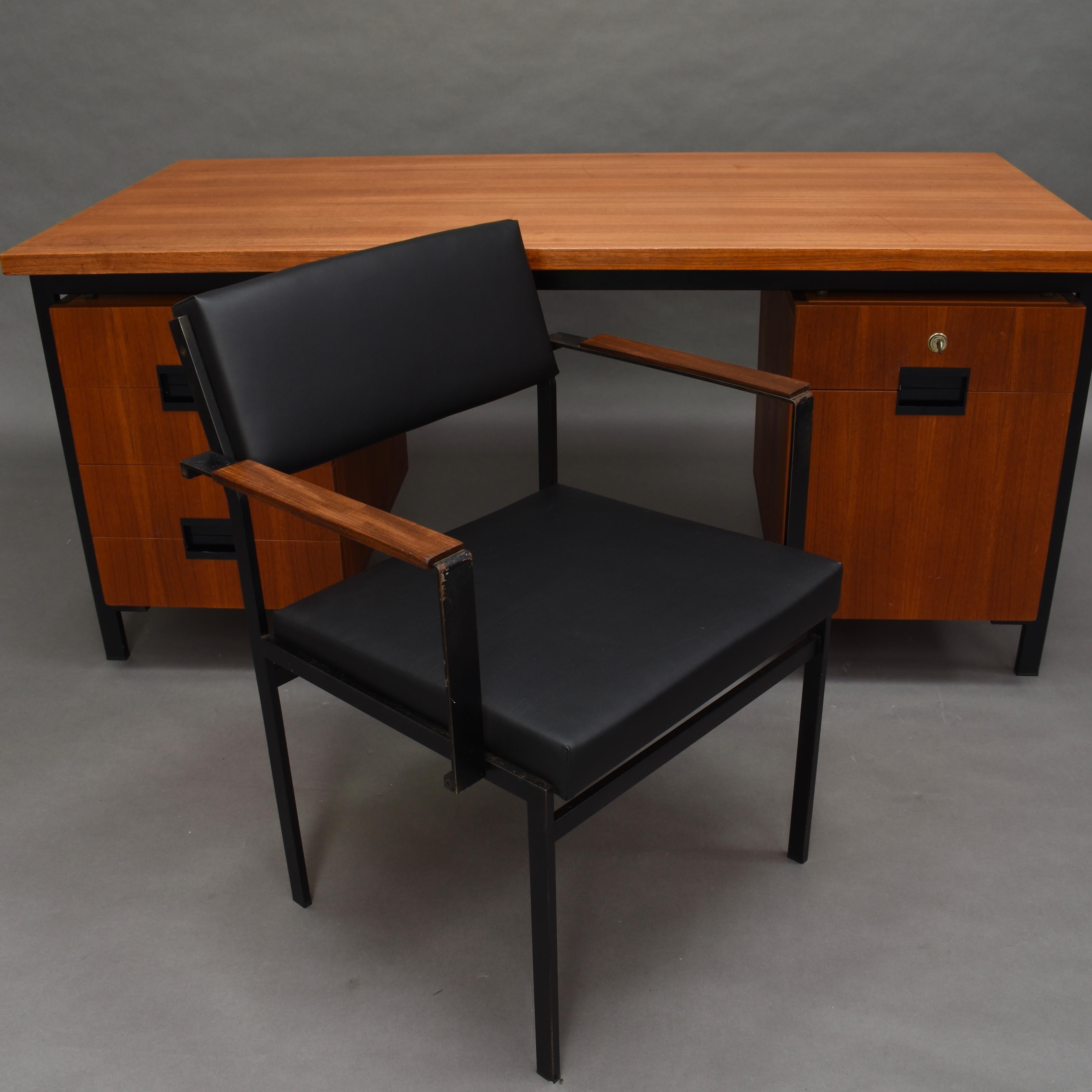 Mid-20th Century Cees Braakman for Pastoe Model EU02 Japanese Series Desk and Chair in Teak, 1950 For Sale