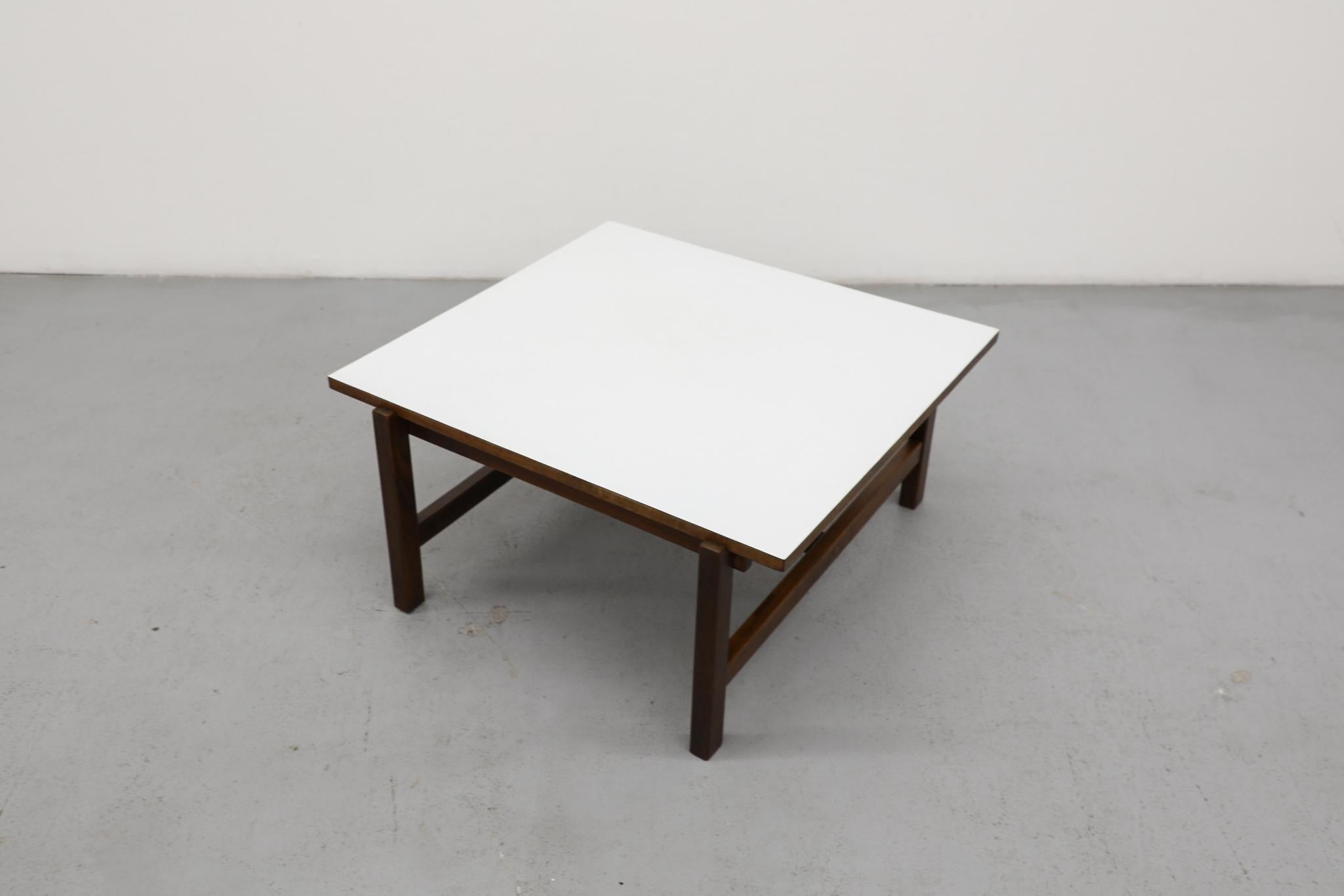 Cees Braakman pour Pastoe 