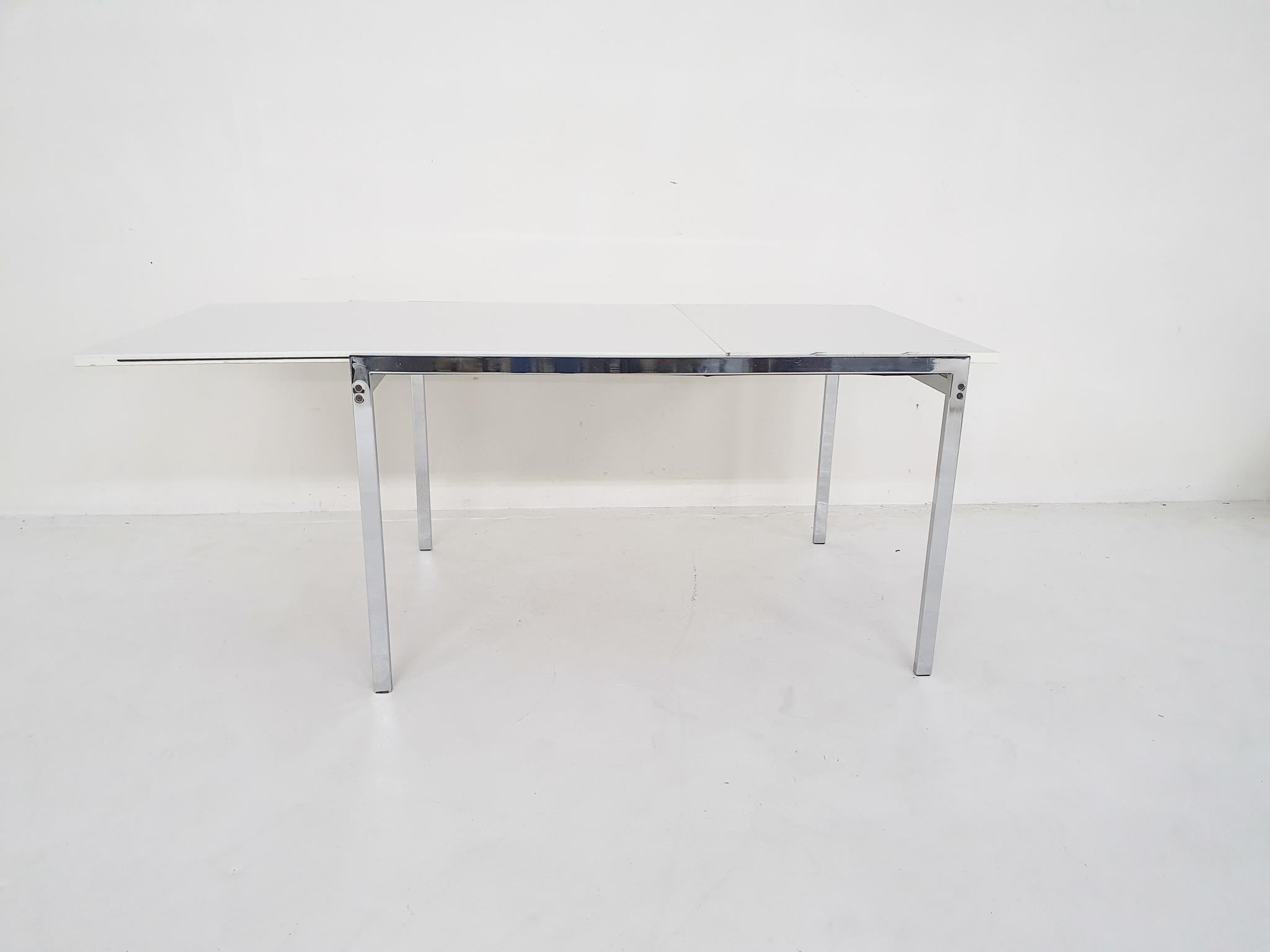Cees Braakman for Pastoe TU30 white dining table, The Netherlands, 1962 In Good Condition For Sale In Amsterdam, NL