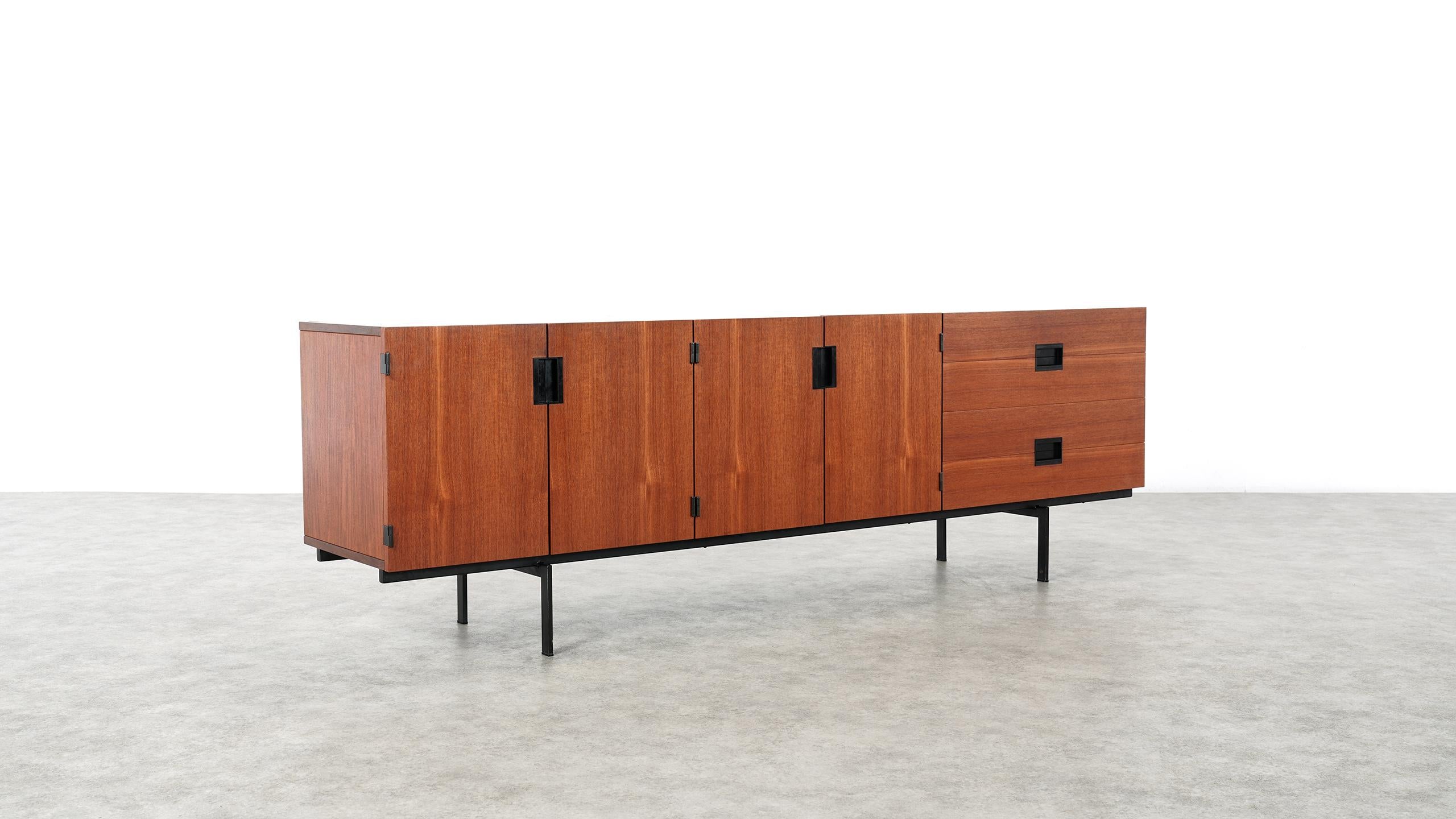 Cees Braakman Japanese Series Du-04 Teak Sideboard for Pastoe, Netherlands, 1955 3