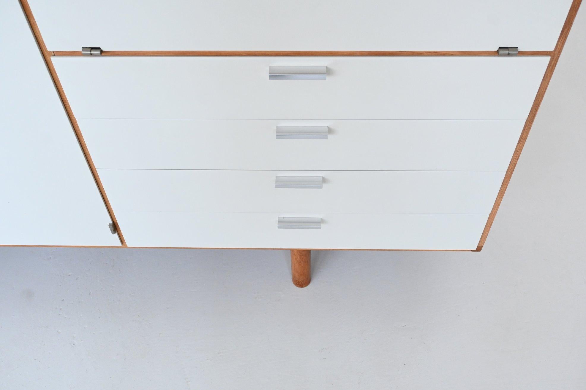 Cees Braakman Made-To-Measure highboard in oak Pastoe The Netherlands 1965 4
