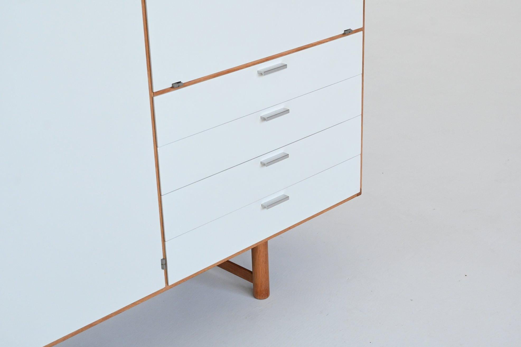 Cees Braakman Made-To-Measure highboard in oak Pastoe The Netherlands 1965 2