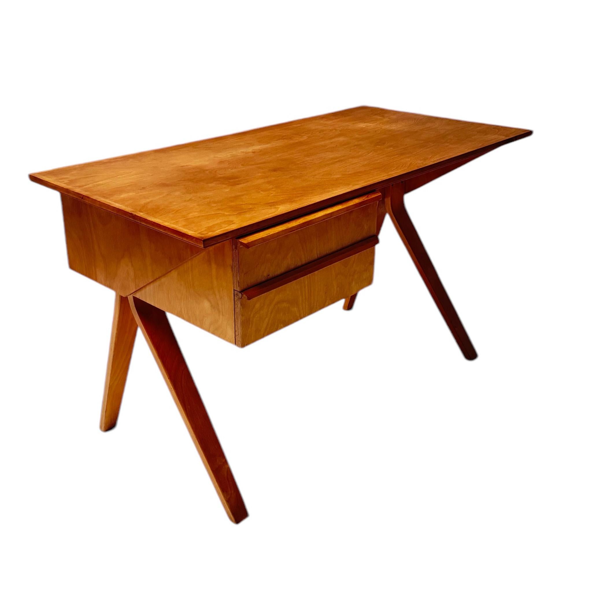 Cees Braakman Moderner EB02 Schreibtisch aus der Mitte des Jahrhunderts für Pastoe, 1950er Jahre (Moderne der Mitte des Jahrhunderts) im Angebot